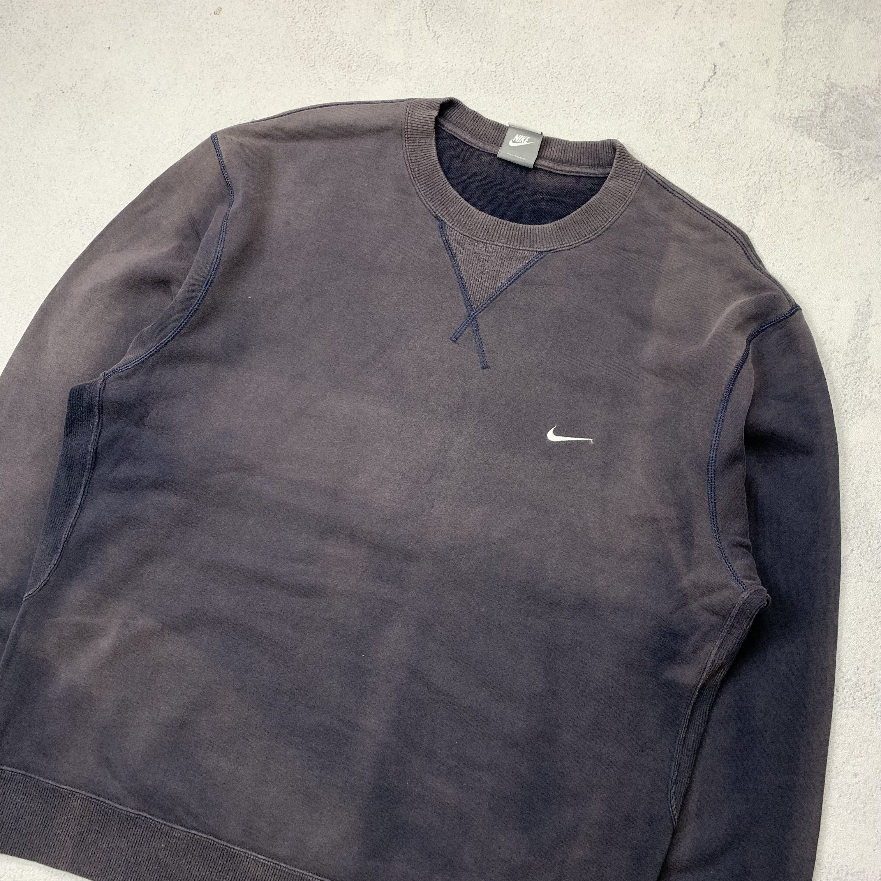 Vintage Nike 2007 Sun Faded Sweatshirt Crewneck