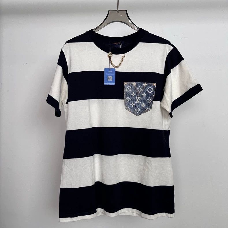 Louis Vuitton Louis Vuitton Black and white striped pocket full print sh Size US L / EU 52-54 / 3 - 1 Thumbnail