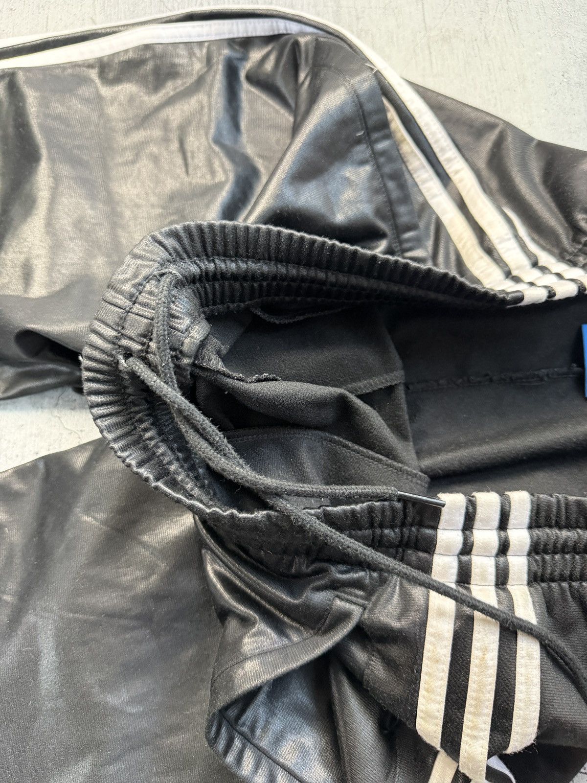 Adidas Vintage Adidas Pants Logo Rare Streetwear Casual Style VTg Size US 34 / EU 50 - 9 Thumbnail