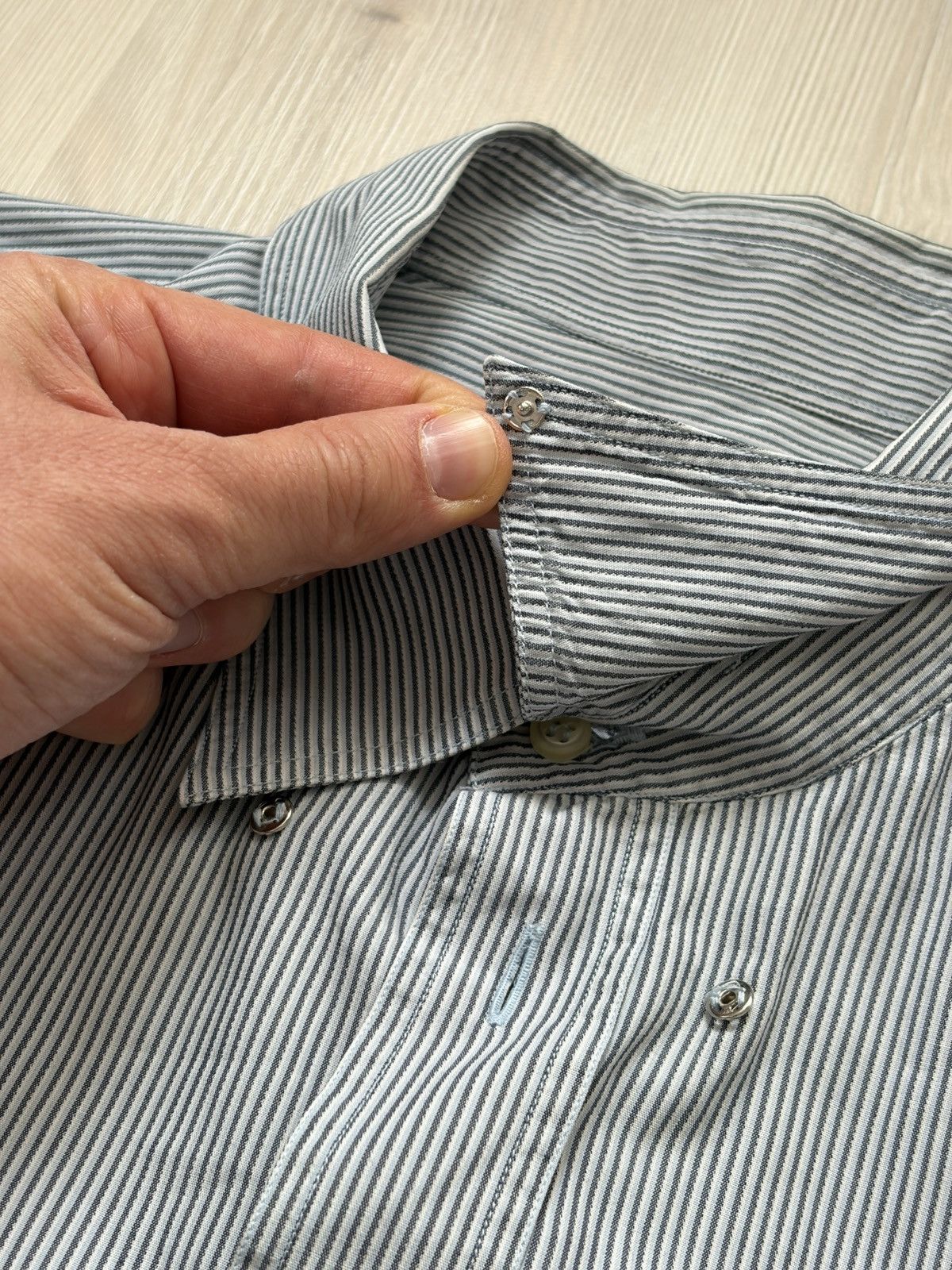 Giorgio Armani Giorgio Armani Pinstripe White Gray Shirt Size US L / EU 52-54 / 3 - 4 Thumbnail