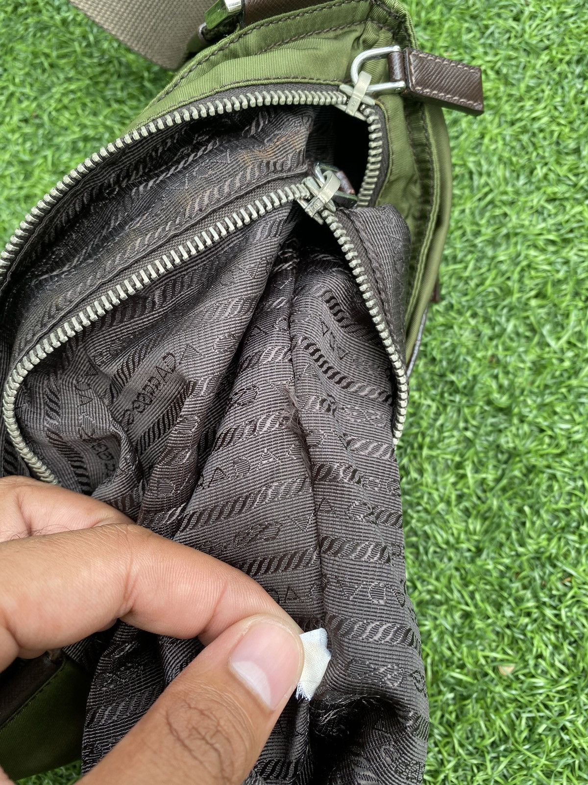 Prada PRADA GREEN NYLON MESSENGER CROSSBODY BAG Size ONE SIZE - 13 Thumbnail