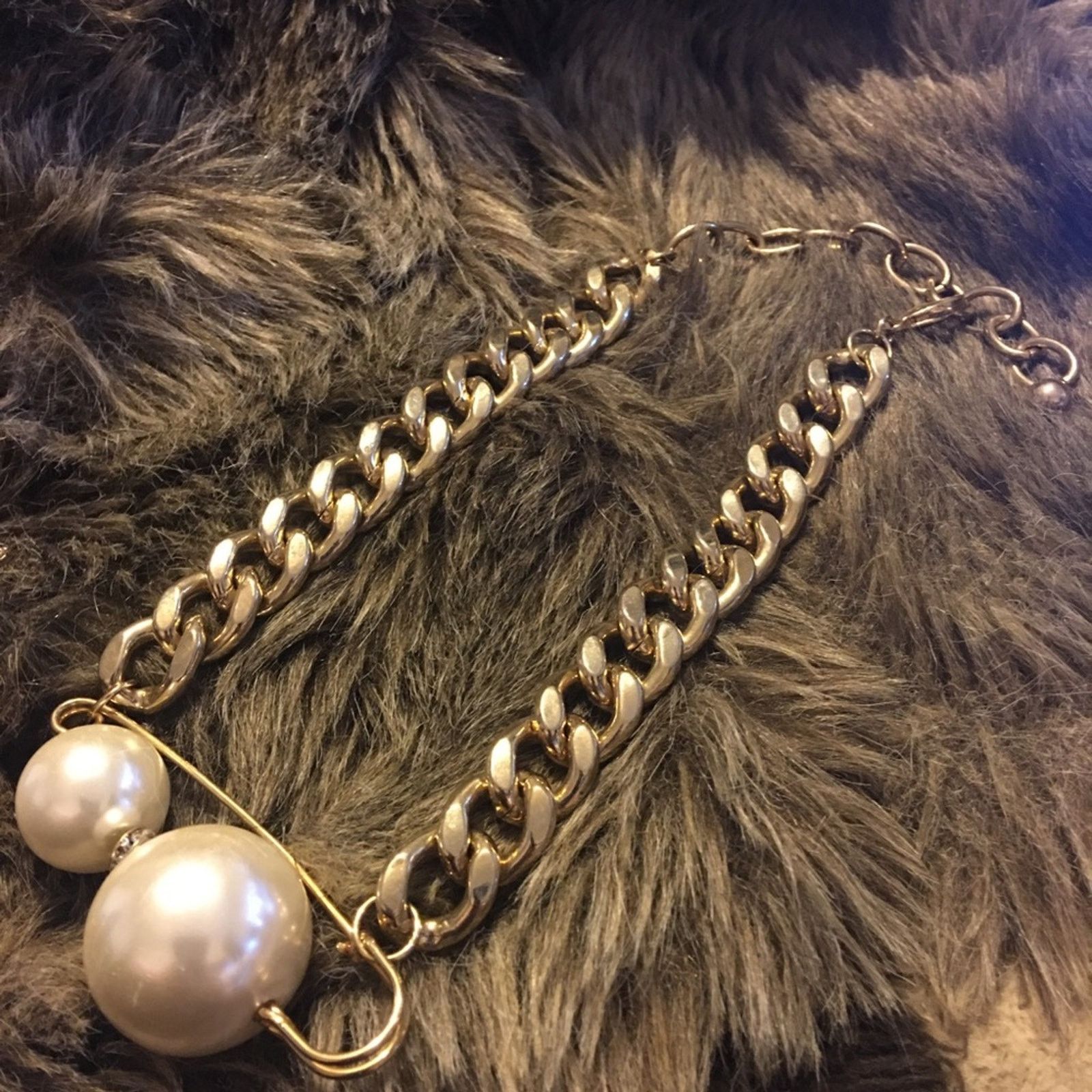 Jewelry Bold chunky gold chain pearl accent necklace Size ONE SIZE - 6 Thumbnail