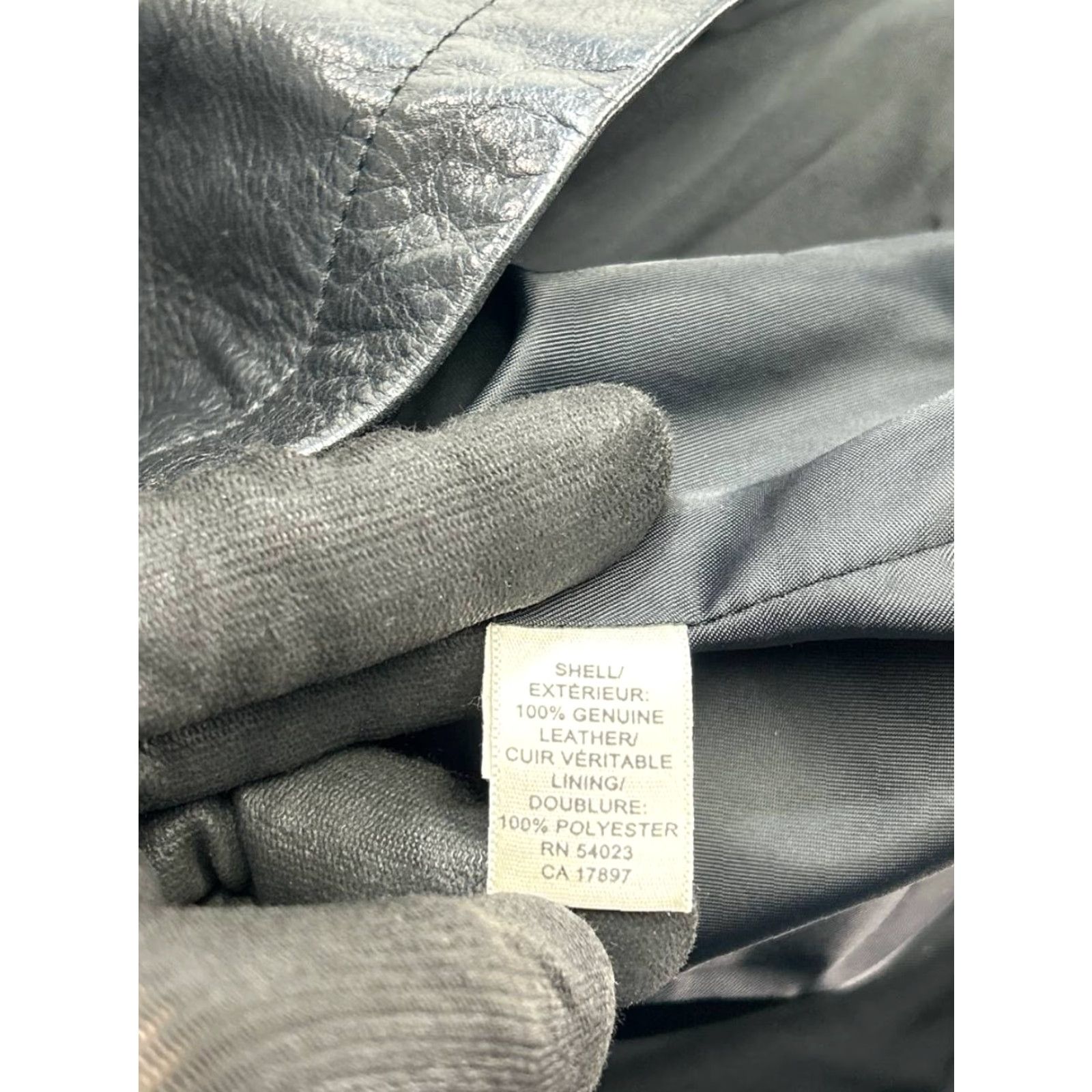 Banana Republic VINTAGE Banana Republic Jacket Men L Black Leather Bomber Full Zip - Casual, Regular Fit, Heavy Size US L / EU 52-54 / 3 - 5 Thumbnail
