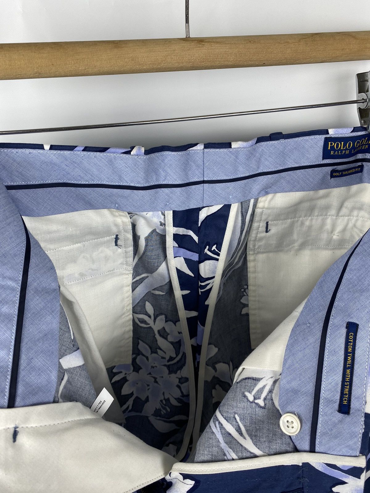 Polo Ralph Lauren Polo Ralph Lauren Chino Shorts Floral Printed Size 38 Size US 38 / EU 54 - 9 Thumbnail