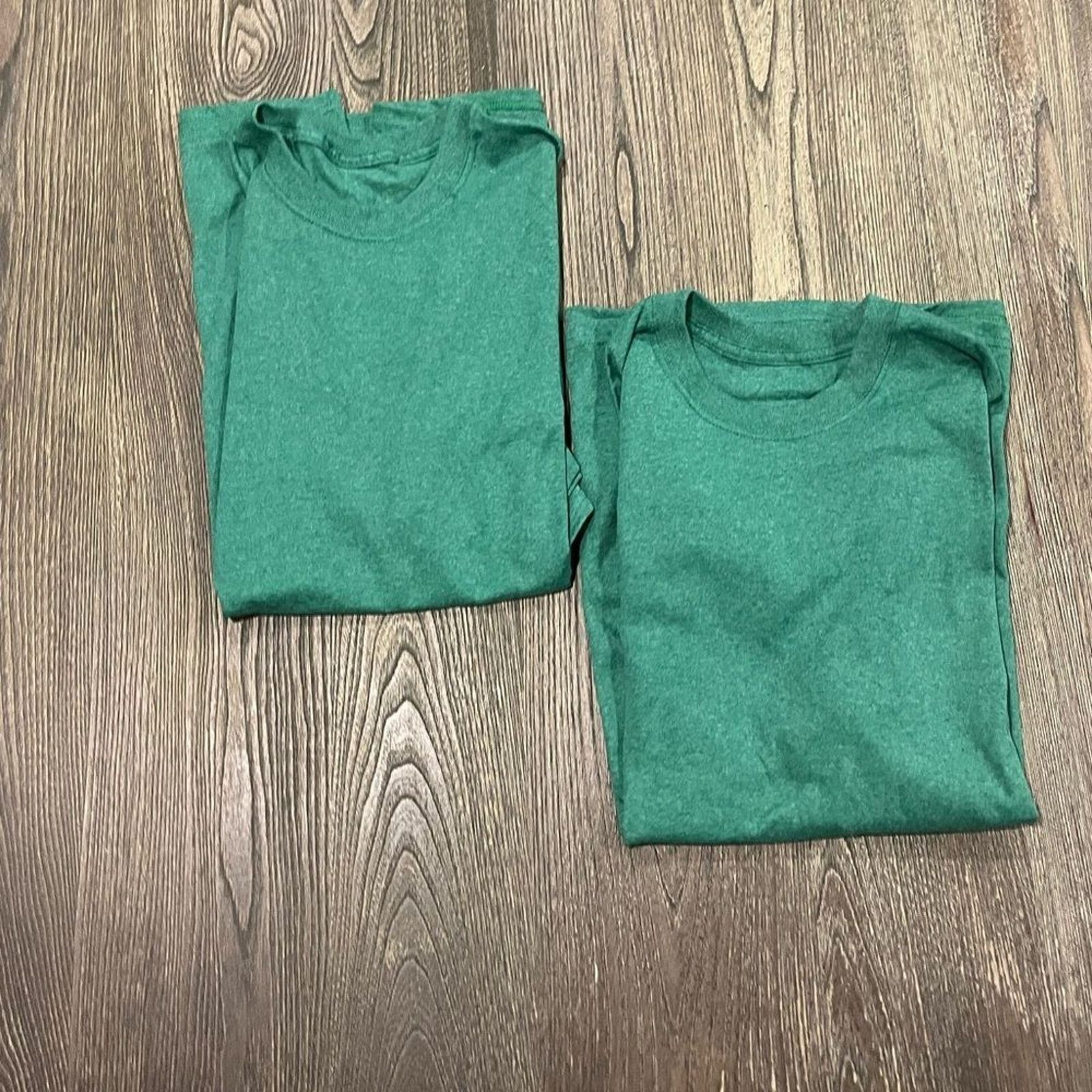 Vintage NWOT 2 Pack Mens T-Shirts Crew Neckline Short Sleeve Size L Size US L / EU 52-54 / 3 - 1 Thumbnail