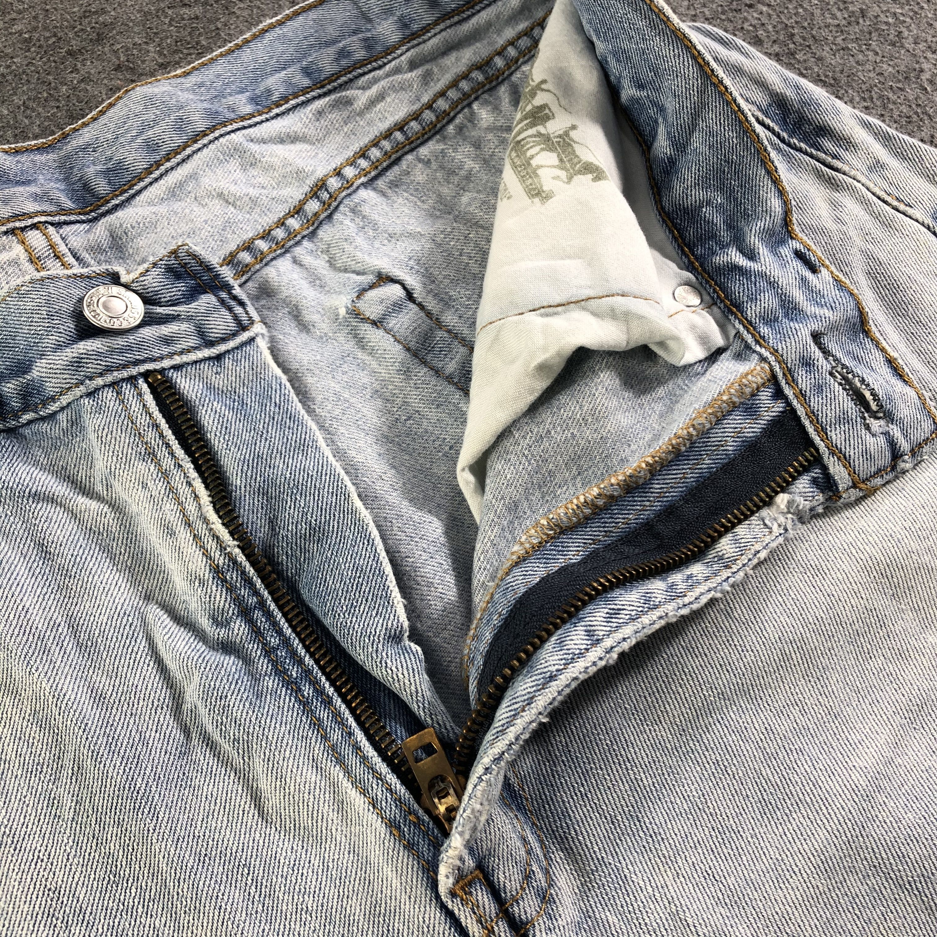 Levi's Vintage Light Wash Levis 505 Jeans-J3094 Size US 36 / EU 52 - 9 Thumbnail