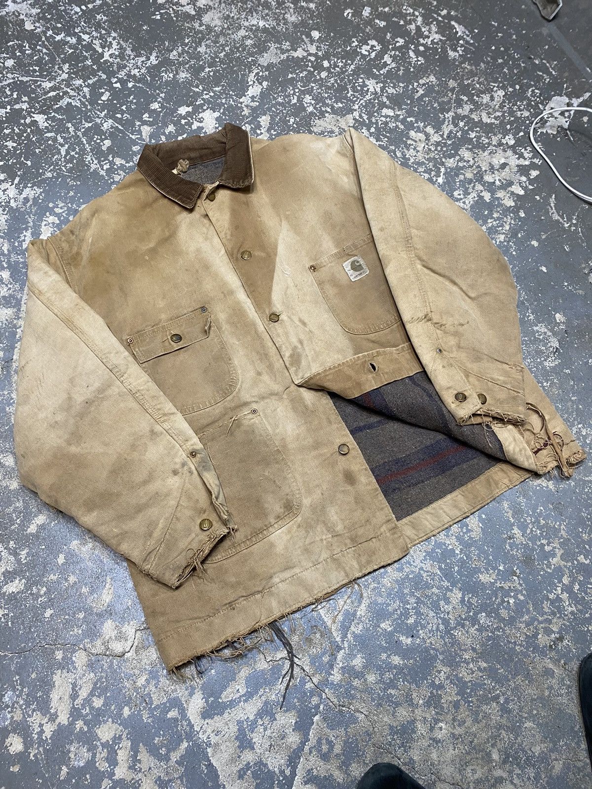 Carhartt × Vintage Vintage Carhartt Troy Blanket Thrashed Tan ChoreJacket 70s Size US XL / EU 56 / 4 - 12 Thumbnail