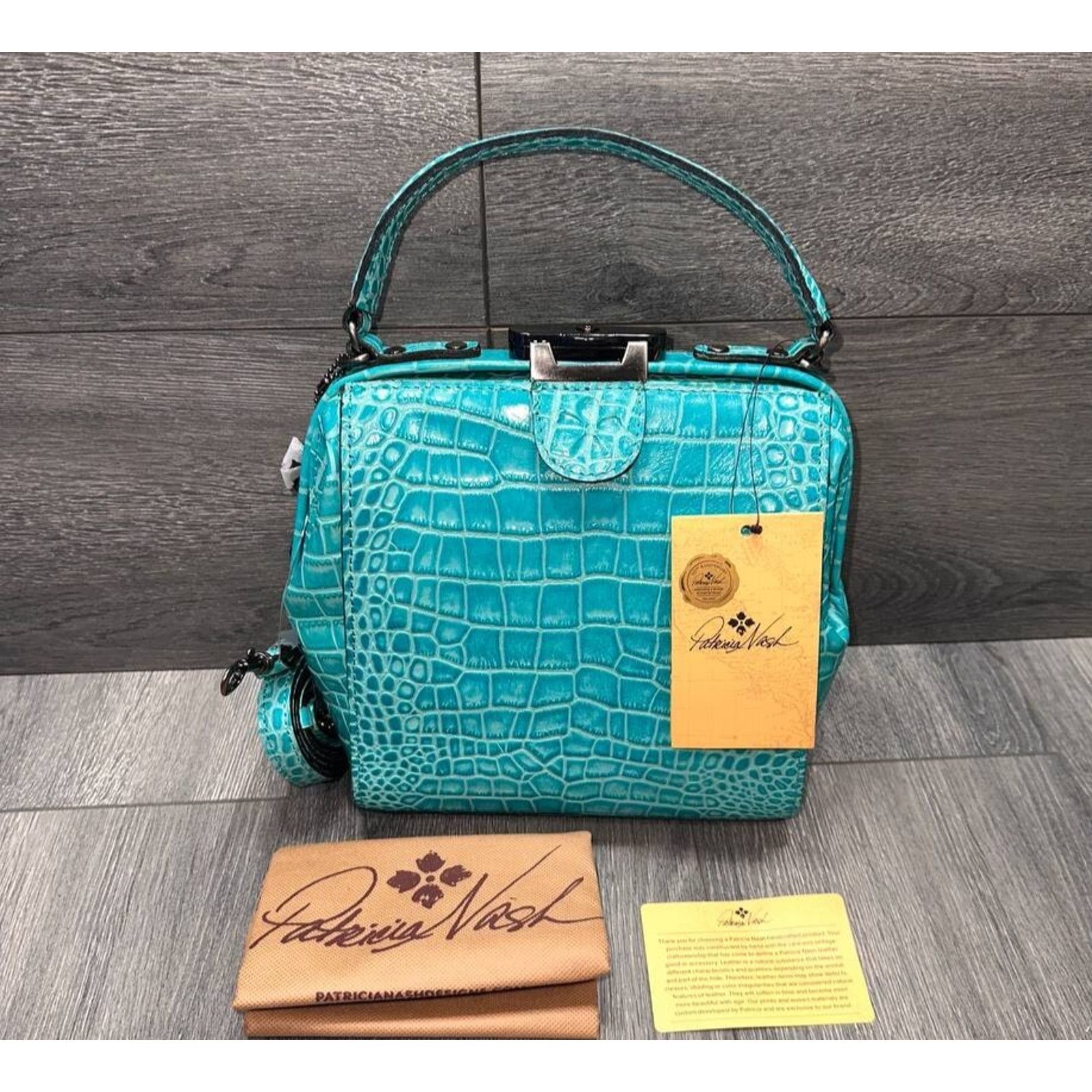 Patricia Nash Patricia Nash Leather Croc Embossed Frame green bag A386257 Size ONE SIZE - 1 Thumbnail