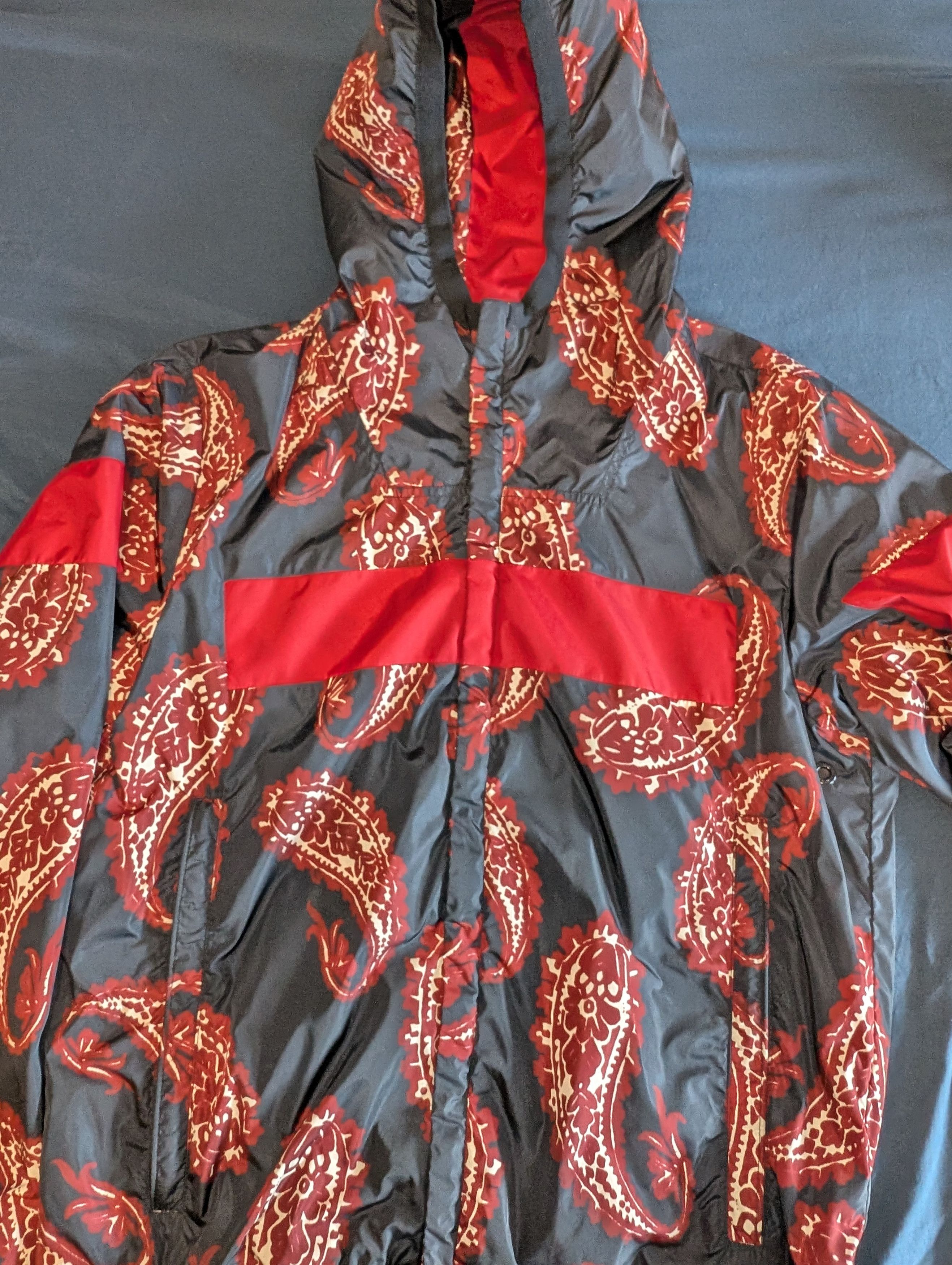 Moncler Moncler Paisey Red Light Jacket Sz 3 Size US L / EU 52-54 / 3 - 2 Thumbnail