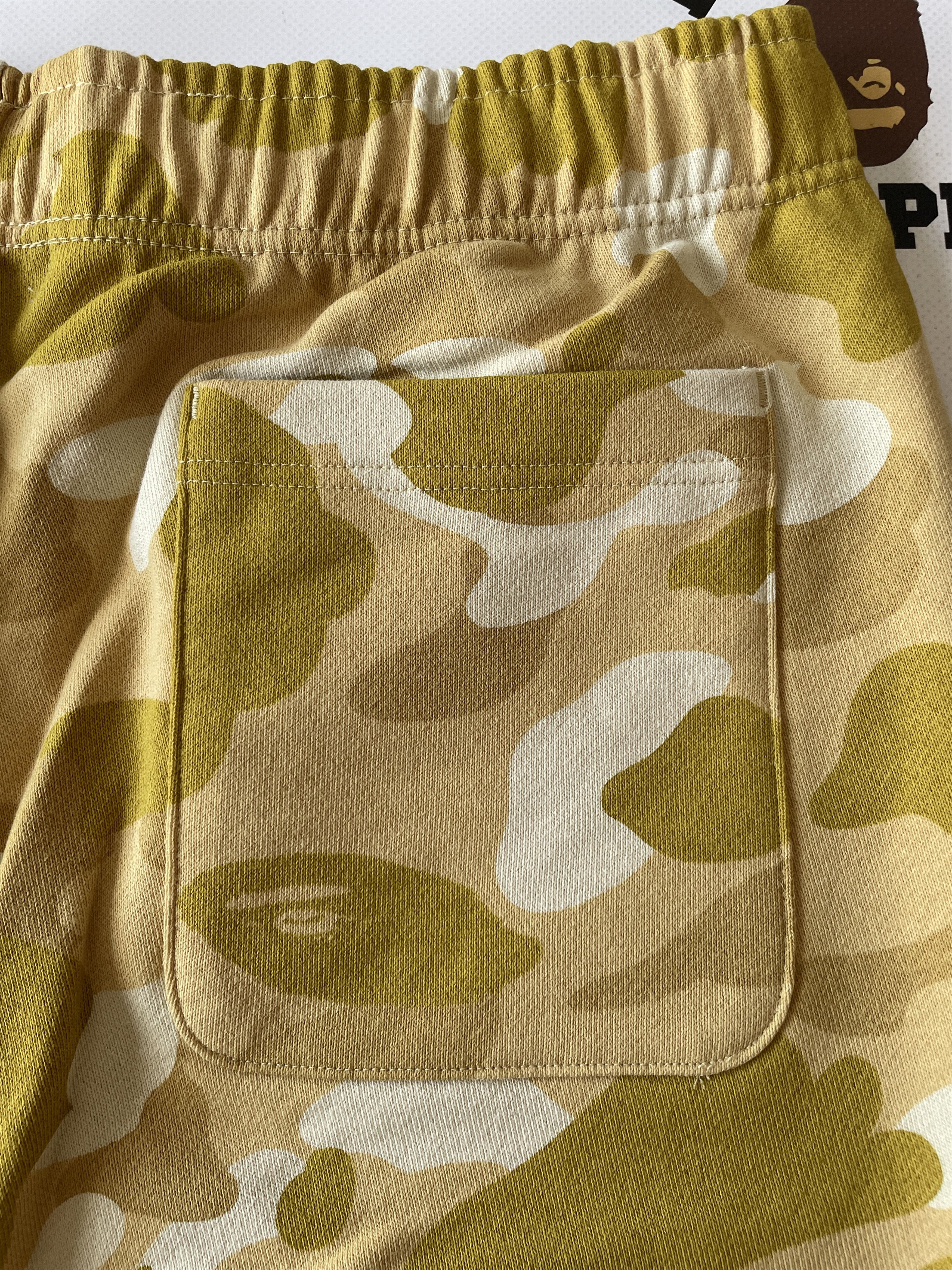 Bape BAPE COLOR CAMO SHARK SWEAT SHORTS Size US 36 / EU 52 - 4 Thumbnail