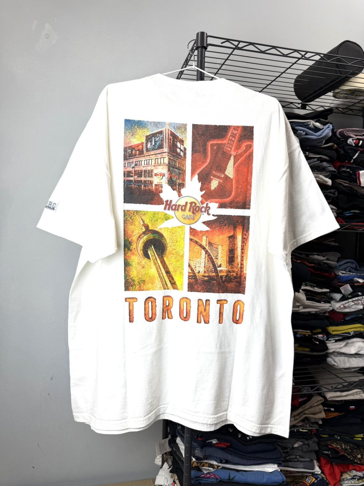 Hard Rock Cafe Vintage 1990’s Hard Rock Cafe Toronto T Shirt Size US XL / EU 56 / 4 - 1 Thumbnail