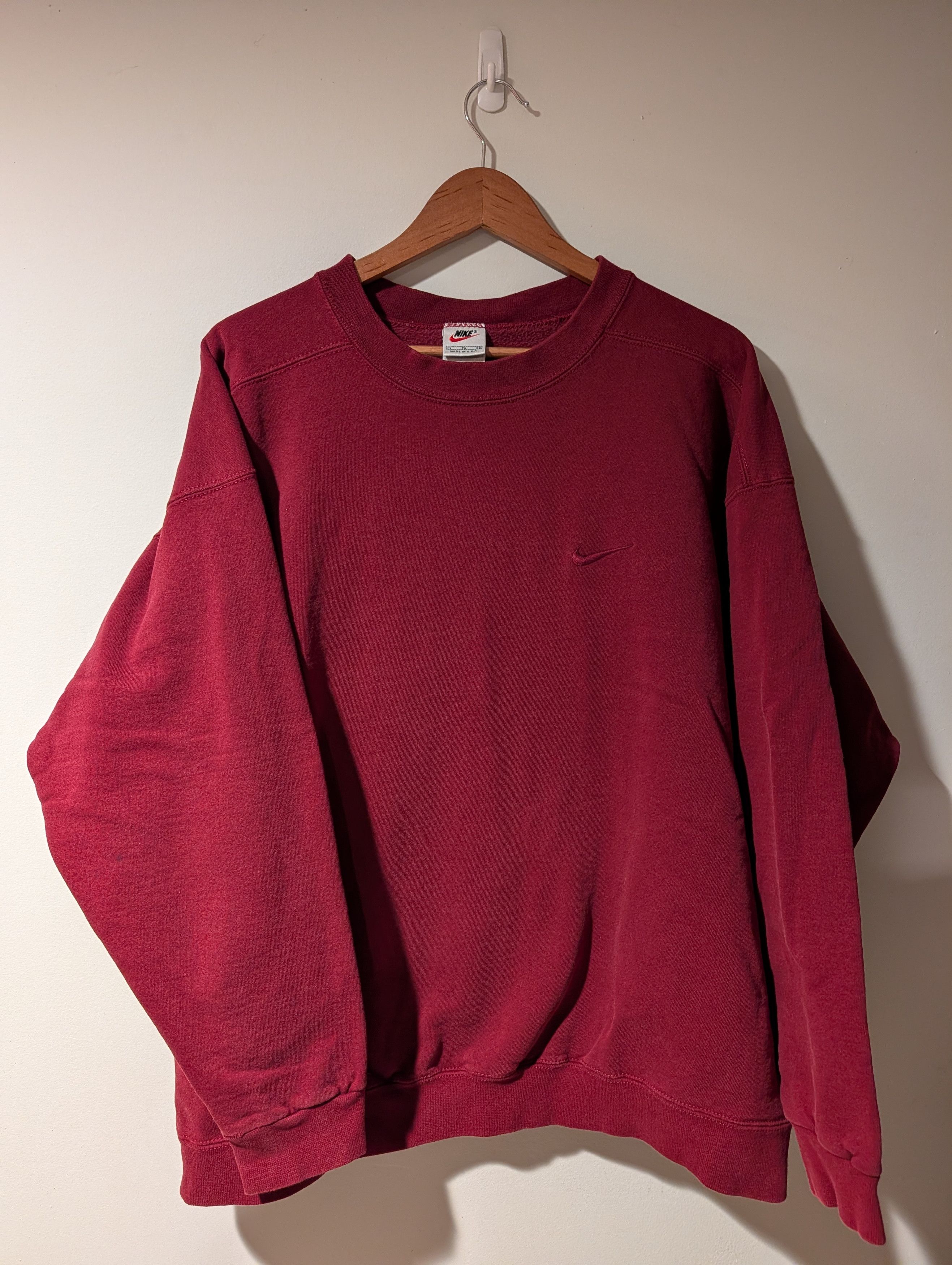 Nike Vintage 90s Nike Mini Swoosh Essential Blank Sweatshirt Size US XL / EU 56 / 4 - 1 Thumbnail