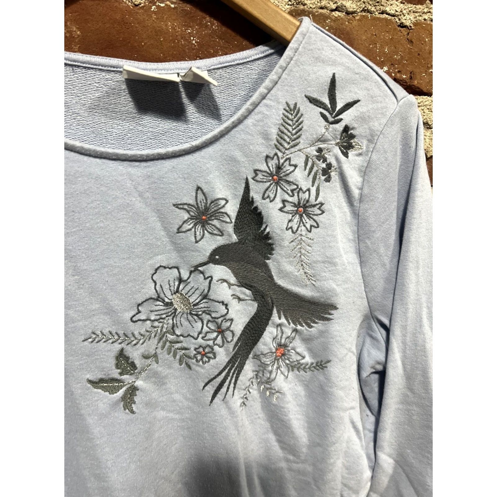 Vintage Chico's Womens T-Shirt Long Sleeve Embroidered Beaded Blue 3 Regular Size 100% Cotton Vintage: No Size XS / US 0-2 / IT 36-38 - 2 Thumbnail