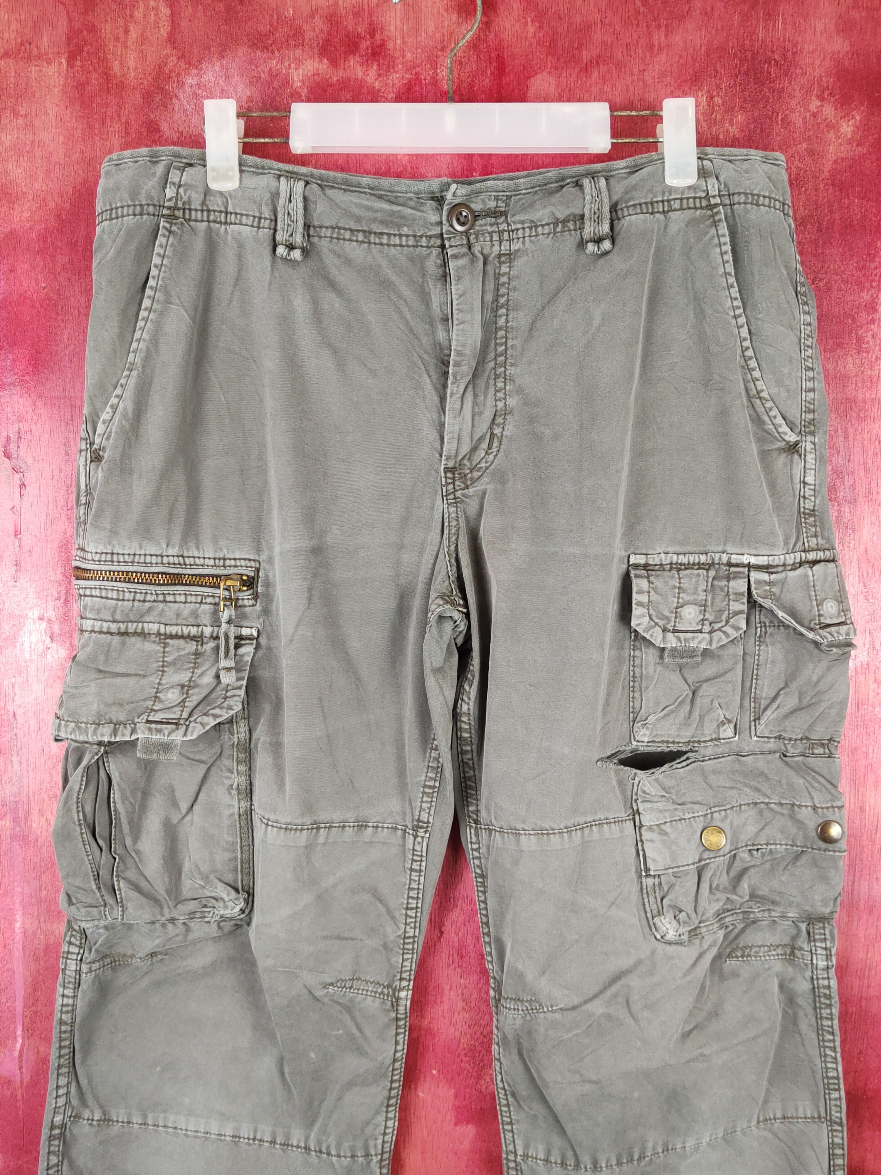 Faded Glory Uniqlo Gray Faded Multipocket Tactical Cargo Pants #S1340 Size US 35 - 2 Thumbnail