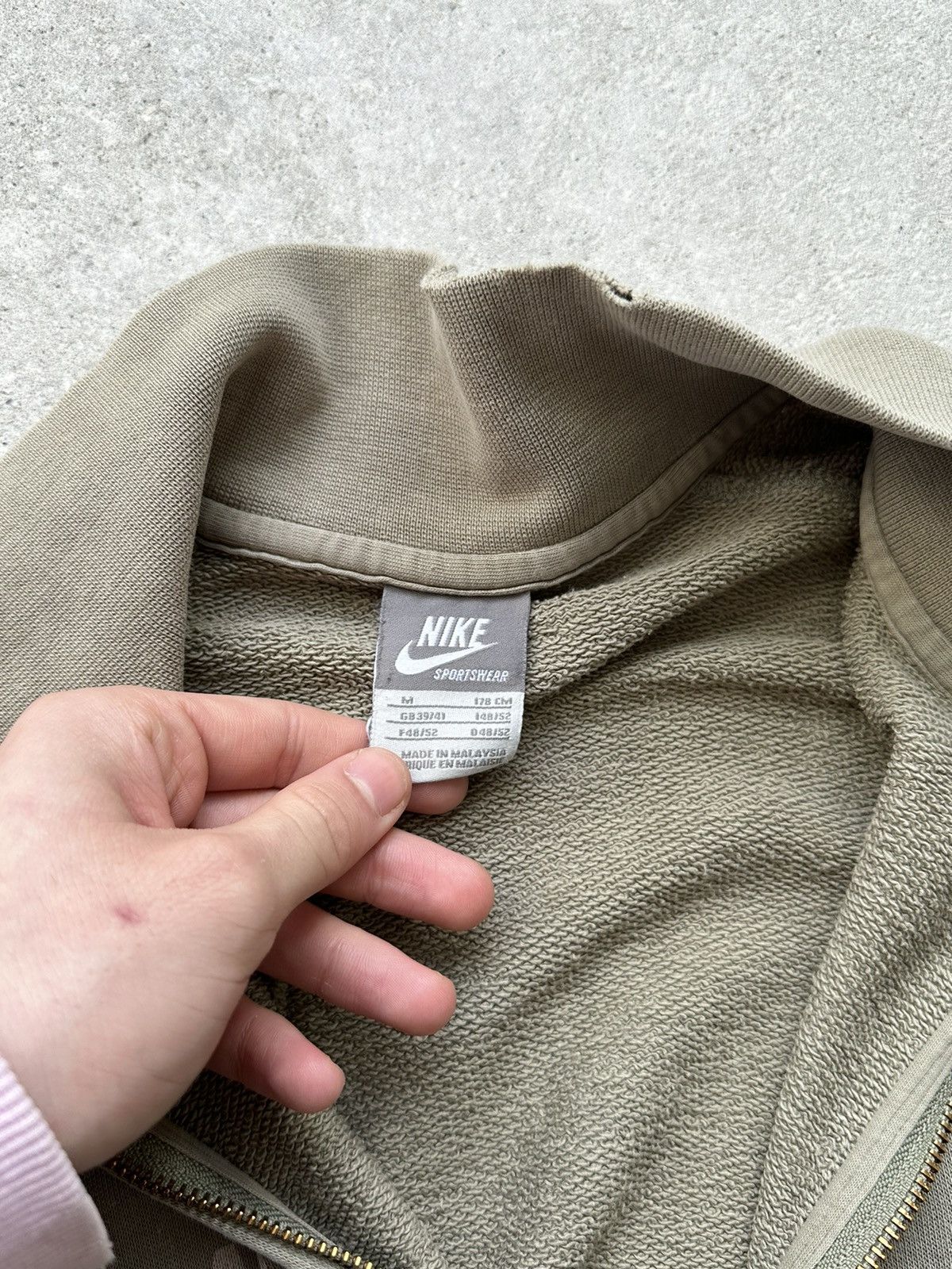 Nike × Vintage Vintage Nike Track and Field Sweatshirt Size US M / EU 48-50 / 2 - 6 Thumbnail