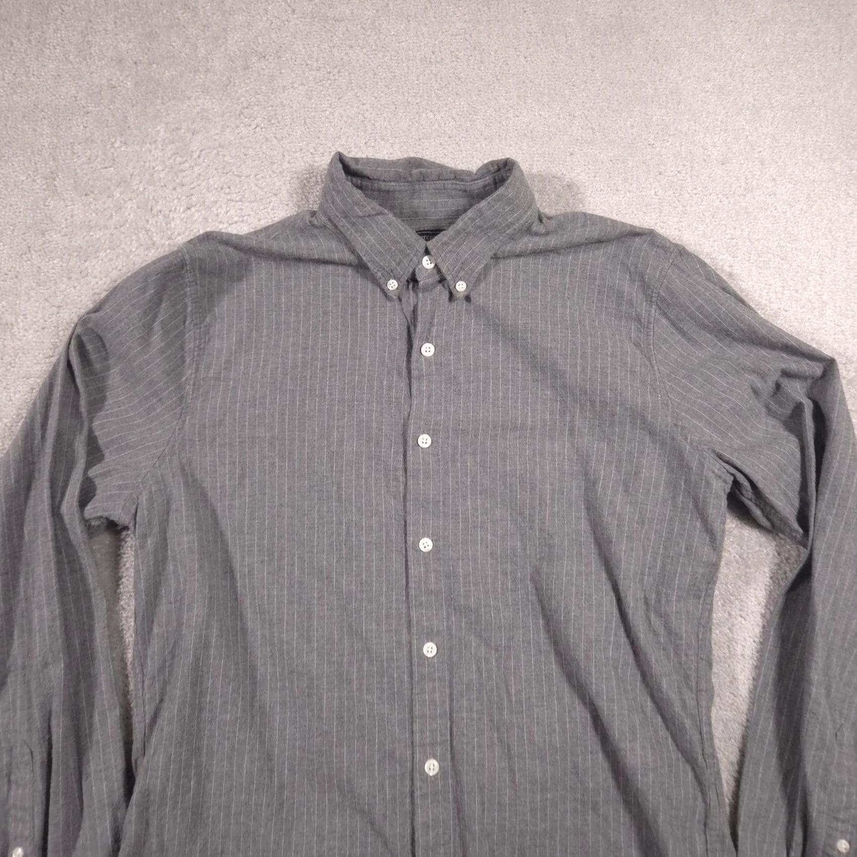 Abercrombie & Fitch Abercrombie & Fitch Shirt Mens Large Gray Pinstripe Button Down Long Sleeve Size US L / EU 52-54 / 3 - 3 Thumbnail