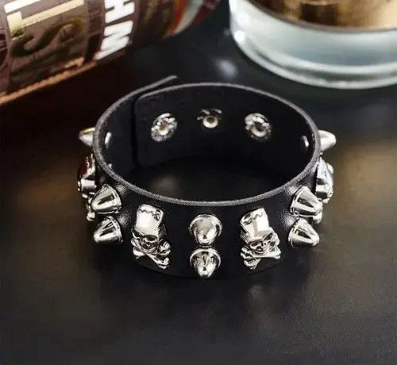 アクセサリー HYSTERIC GLAMOUR Message Bangle Black Amazon.co.jp: Hysterical Glamour Logo Studded Bracelet