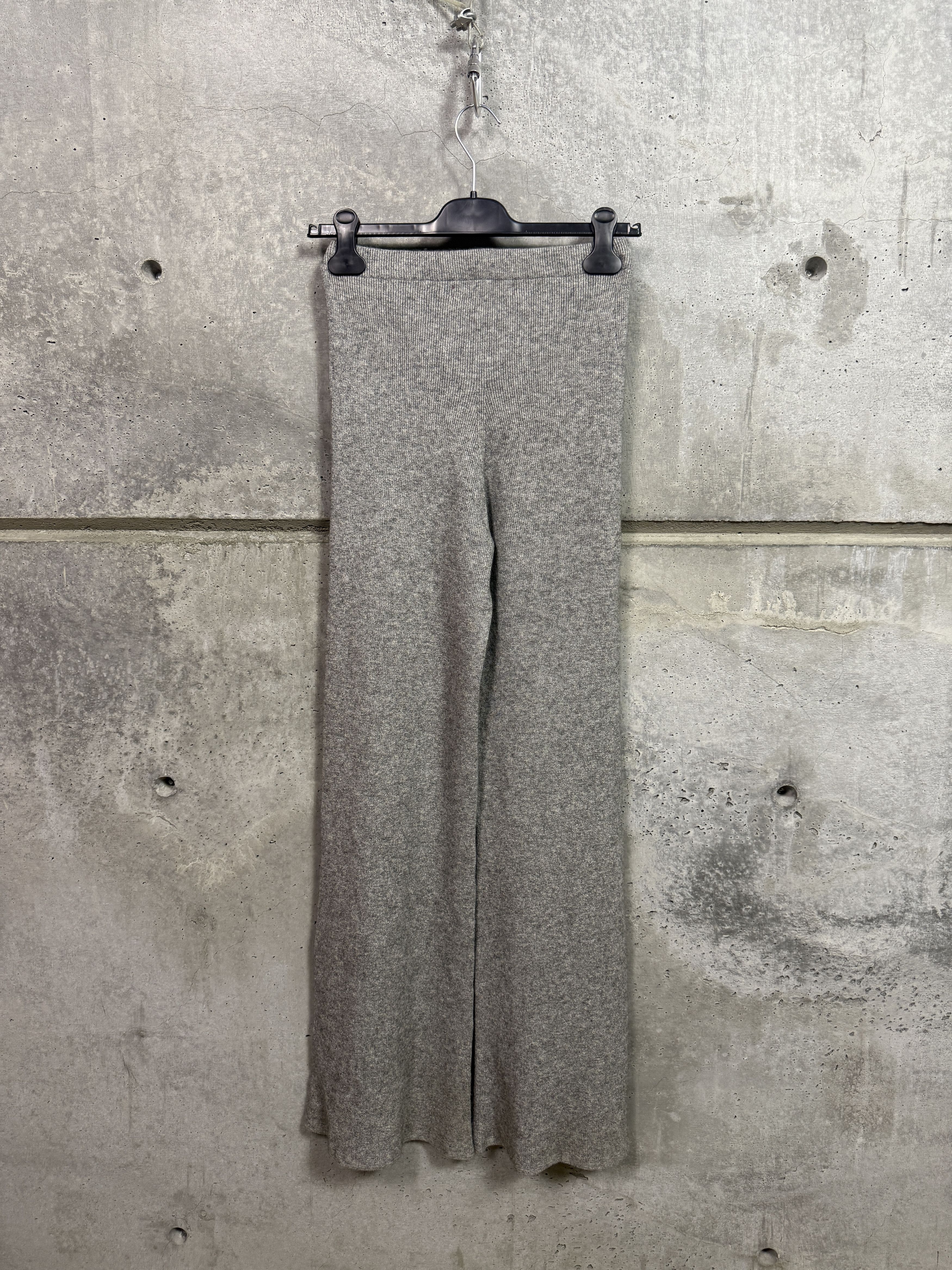 The Elder Statesman $895 The Elder Statesman Delicash Grey Flare Pant Size 27" / US 4 / IT 40 - 6 Thumbnail
