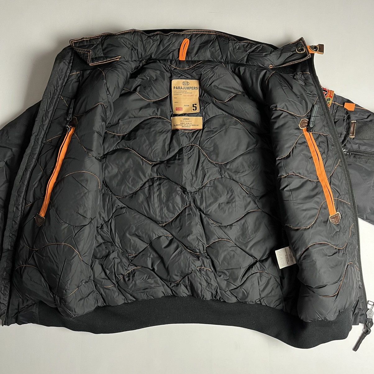 Parajumpers Parajumpers nylon bomber/winter equipment Size US L / EU 52-54 / 3 - 7 Thumbnail
