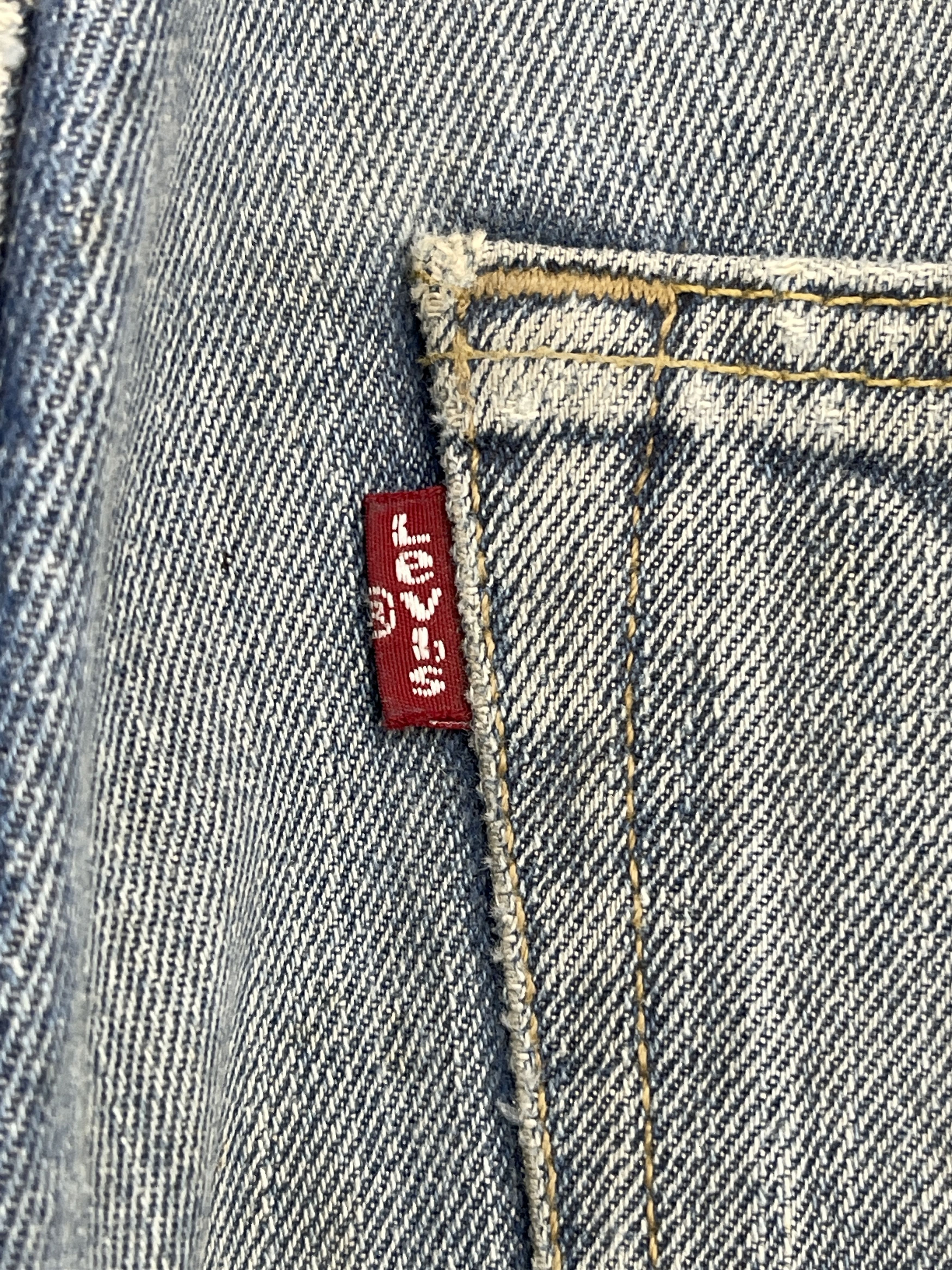 Levi's × Vintage Dirty Vintage Levis 501 Faded Blue Jeans Size US 37 - 6 Thumbnail