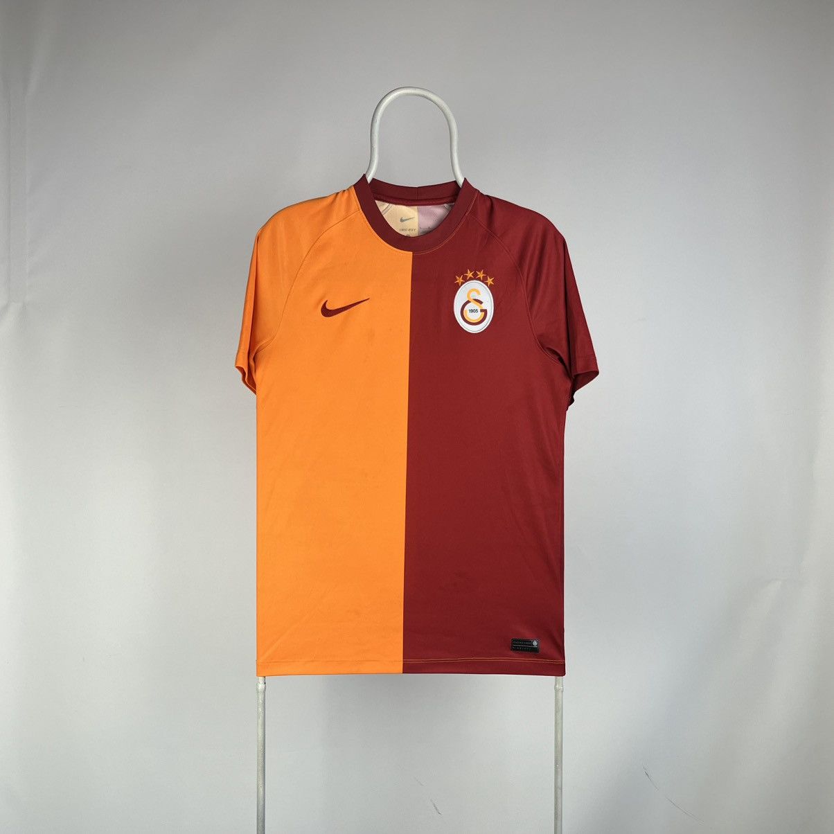 Nike GALATASARAY 2018 2019 HOME SHIRT FOOTBALL SOCCER JERSEY NIKE Size US M / EU 48-50 / 2 - 1 Thumbnail