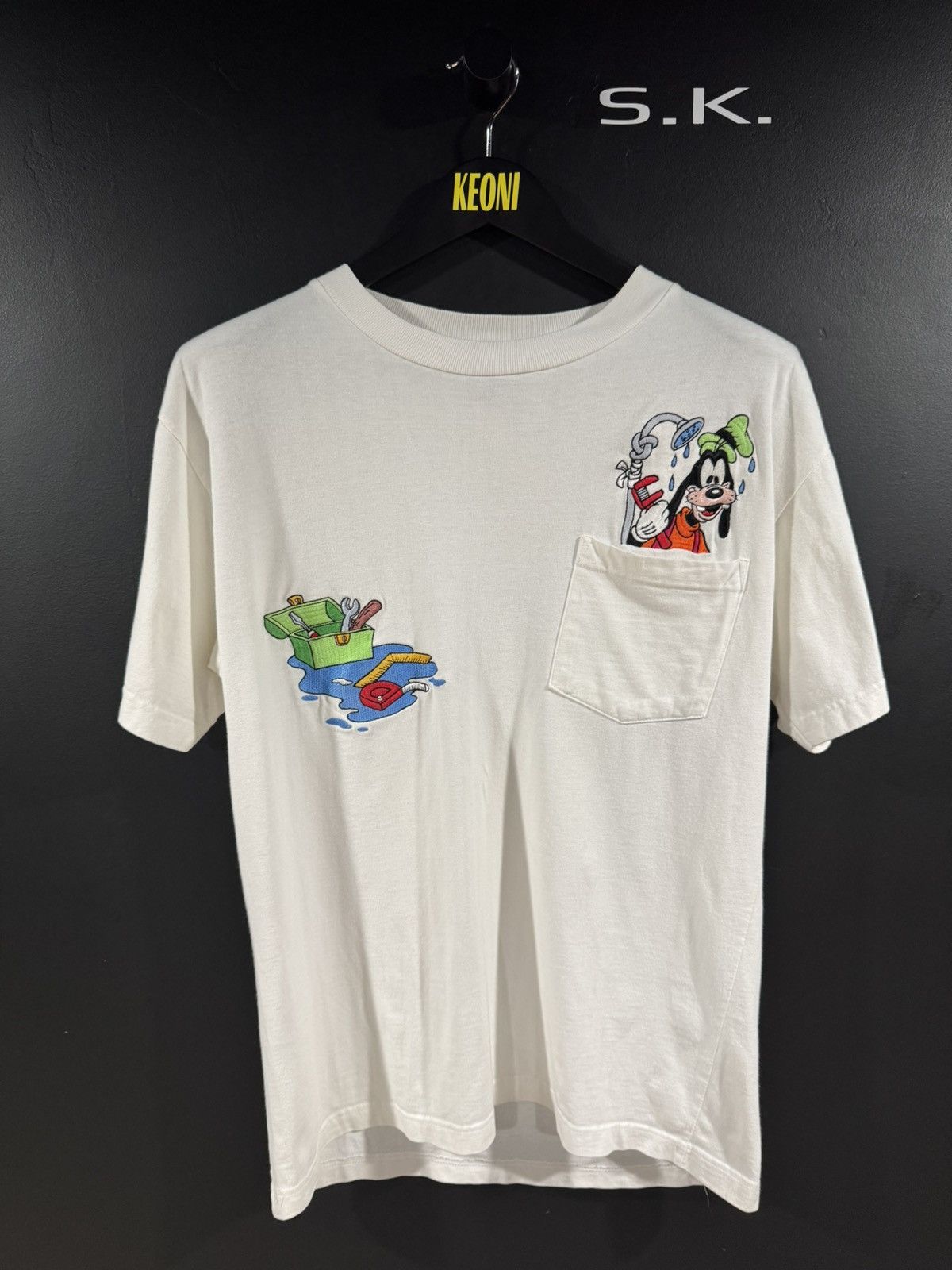 Disney 1990s Vintage Disney Goofy Toolbox Pocket Tee M Size US M / EU 48-50 / 2 - 1 Thumbnail