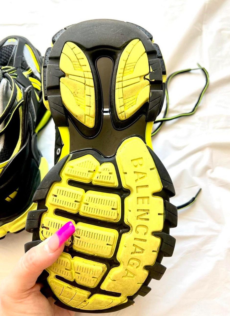 Balenciaga × Vetements Balenciaga Black and Neon Yellow Track Sneakers size 39.5 Size US 8.5 / EU 41-42 - 7 Thumbnail