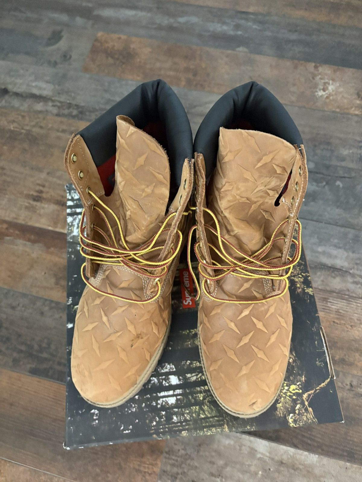 Supreme × Timberland Supreme timbs Size US 12 / EU 45 - 2 Thumbnail