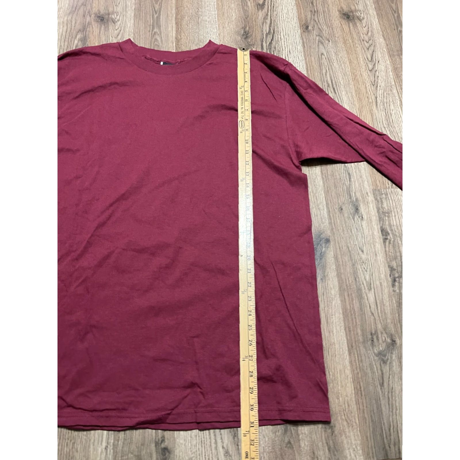 Nike Nike Shirt, Men’s Size Large, Red, Long Sleeve, Crew Neck, T-Shirt, Regular, Solid, Nike Mens L Red Long Sleeve Crew Neck Shirt Size US L / EU 52-54 / 3 - 6 Thumbnail