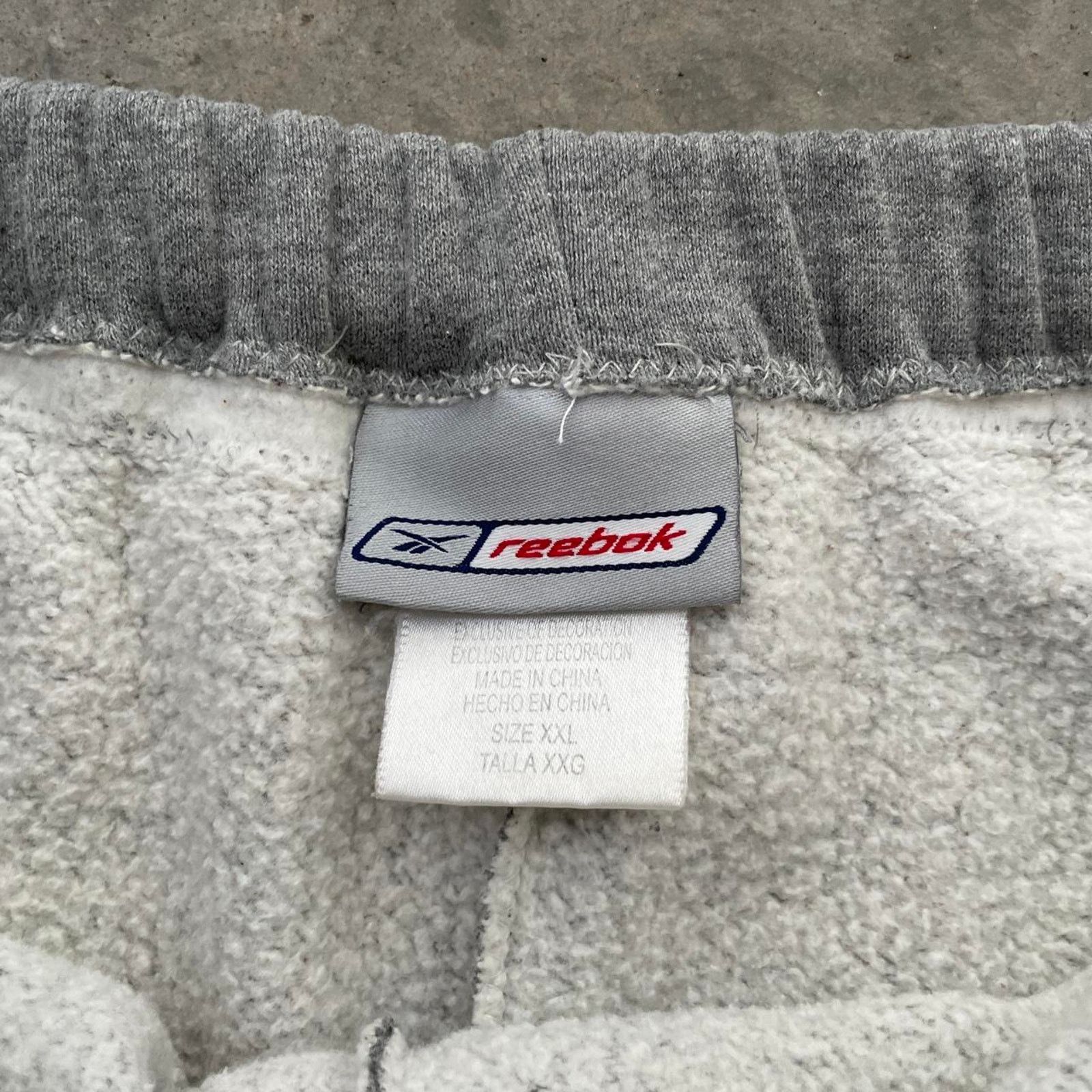 Reebok Vintage Reebok Grey Sweatpants Size US 32 / EU 48 - 6 Thumbnail