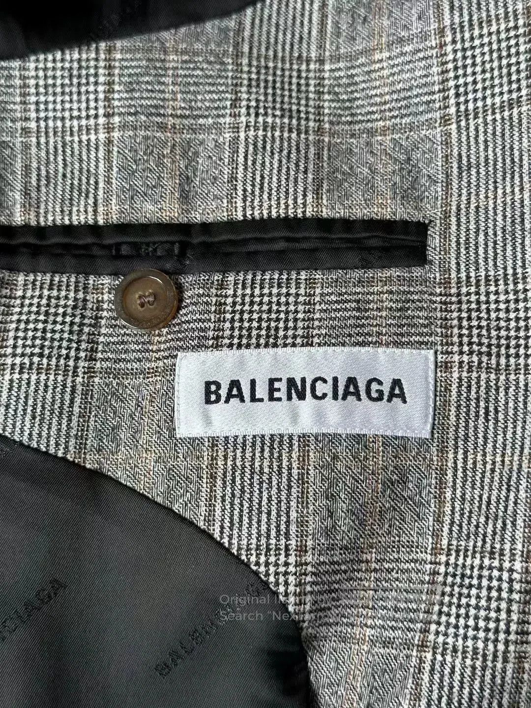 Balenciaga Balenciaga Checked Sleeve Badge Blazer. Size US S / EU 44-46 / 1 - 3 Thumbnail