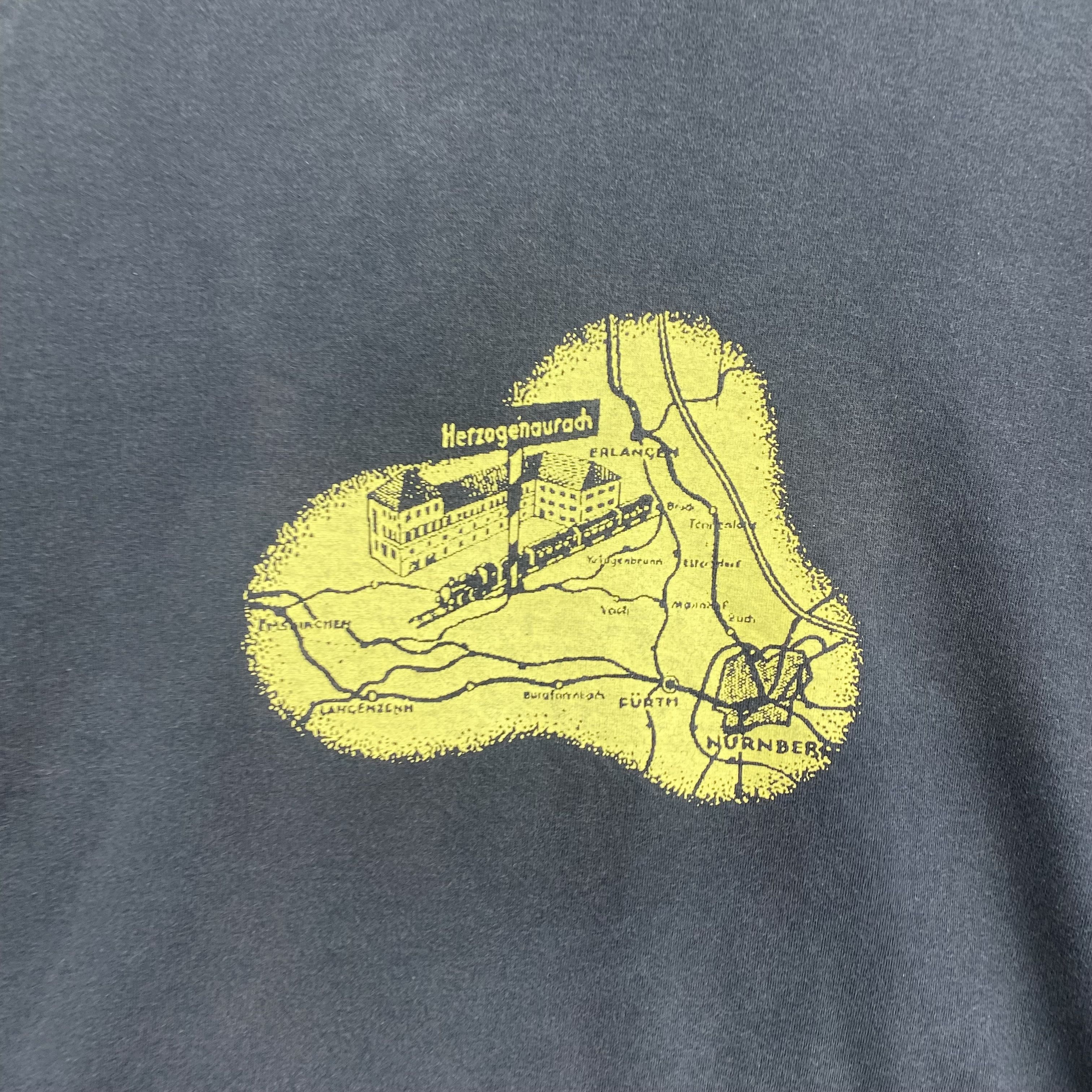 Japanese Brand Vintage 90s Adidas Reversible T-Shirt Adidas Germany Maps Size US M / EU 48-50 / 2 - 3 Thumbnail