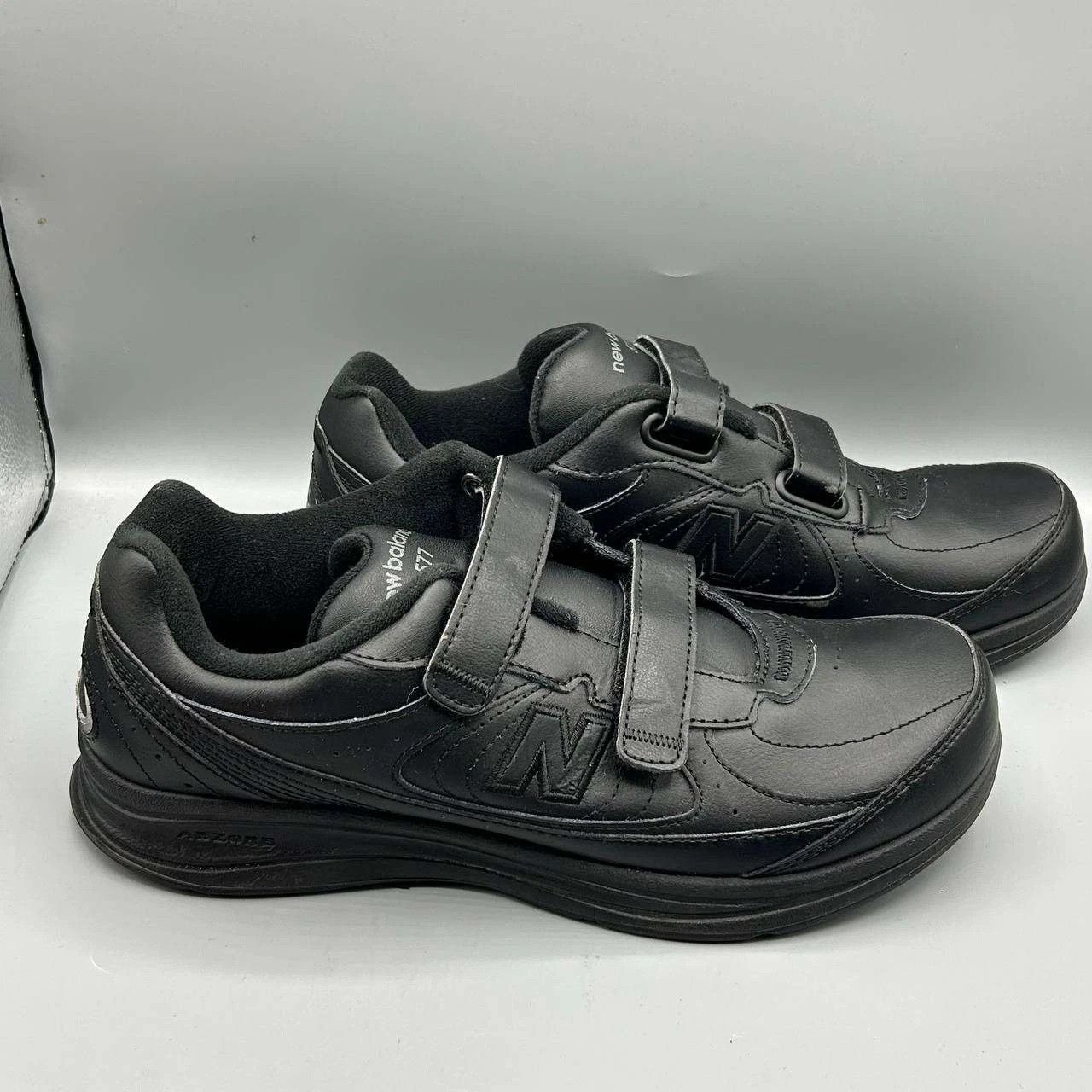 New Balance New Balance 577 Walking Leather Hook and Loop MW577VK 9 2E Size US 9 / EU 42 - 1 Thumbnail