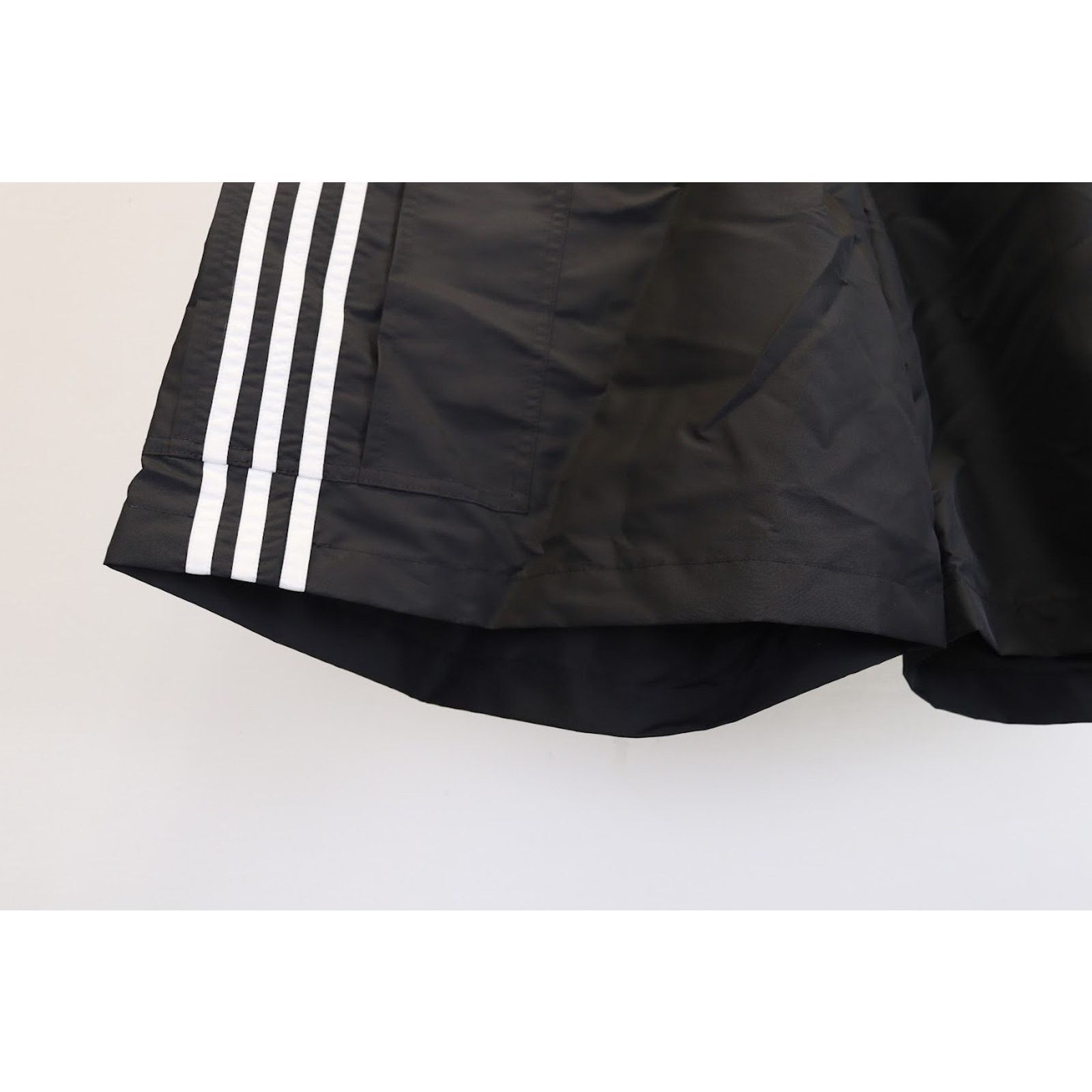 Adidas × Balenciaga o1rshd1 Cargo Swim Short in Black Size US 30 / EU 46 - 5 Thumbnail
