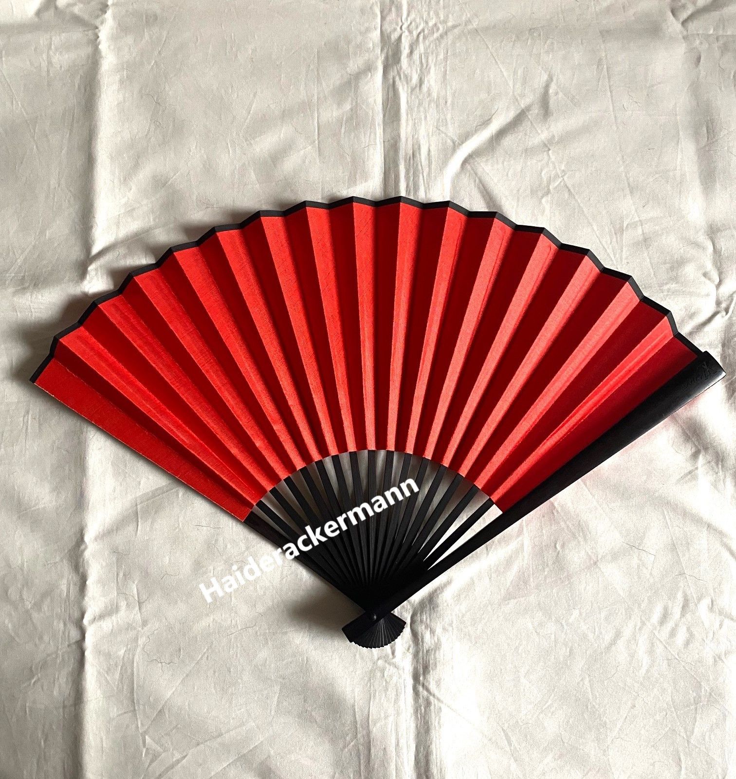 image of Louis Vuitton 2024 Fw Men Show Lovers Folding Fan in Brown/Red