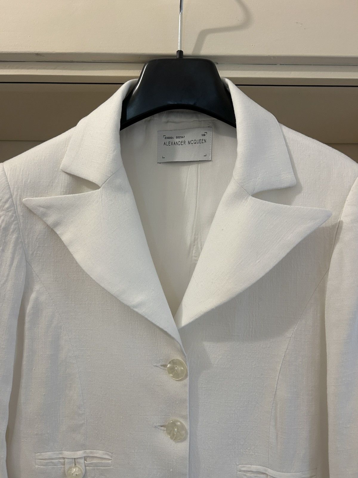 Alexander McQueen 1990s peaked lapel blazer with sequin trim Size S / US 4 / IT 40 - 5 Thumbnail