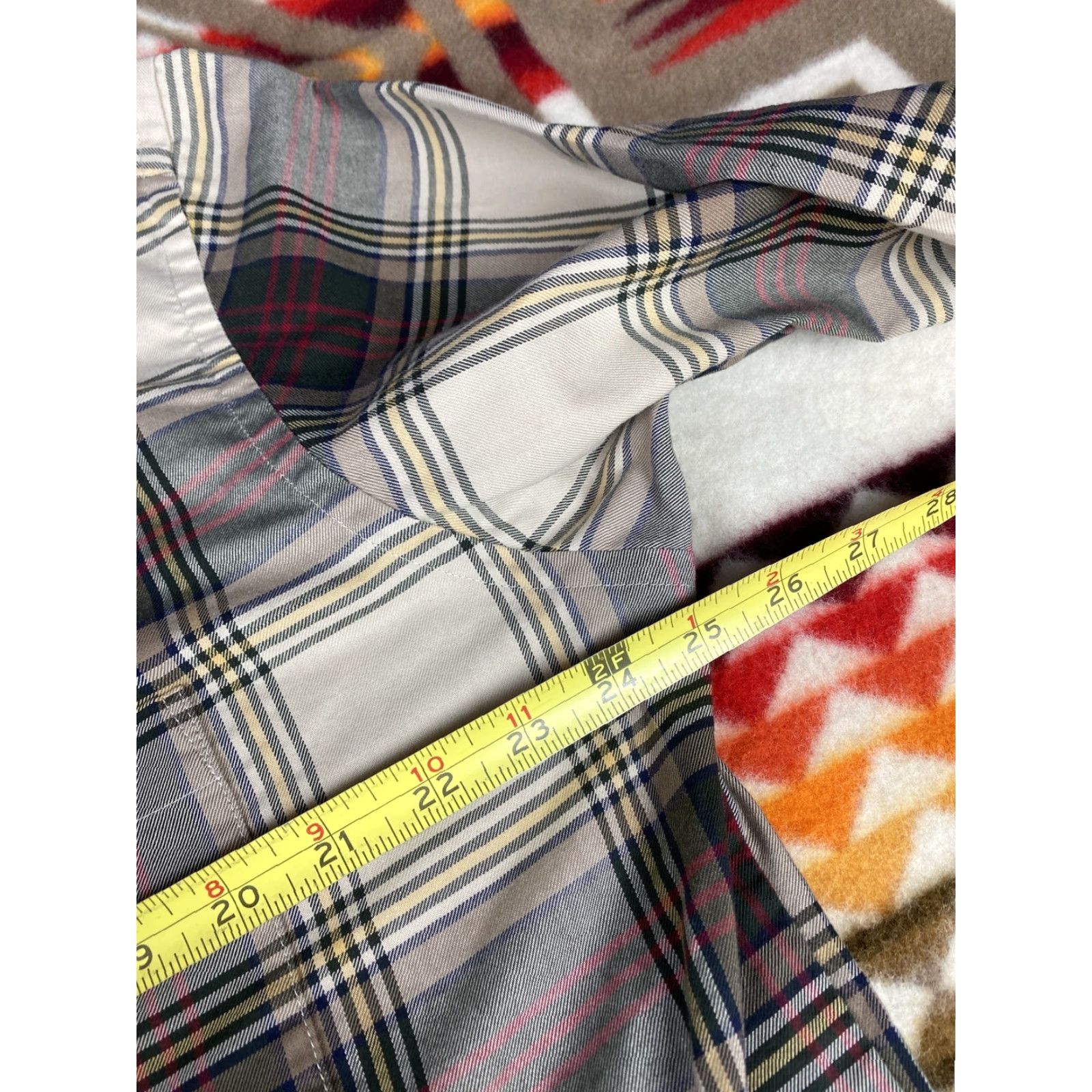 Vintage St John’s Bay Plaid Tan Tartan Mens XL Button-Down Long Sleeve Shirt Size US XL / EU 56 / 4 - 5 Thumbnail
