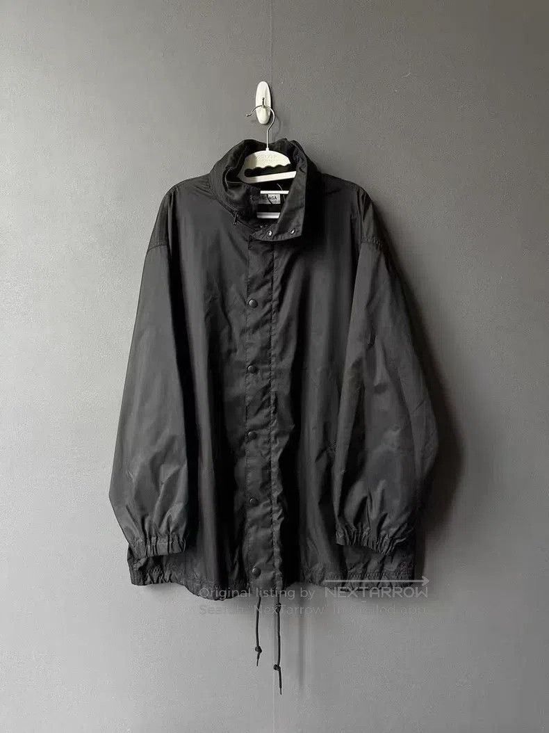 Balenciaga Balenciaga Seven Languages Windbreaker Size XXS / US 00 / IT 34 - 1 Thumbnail