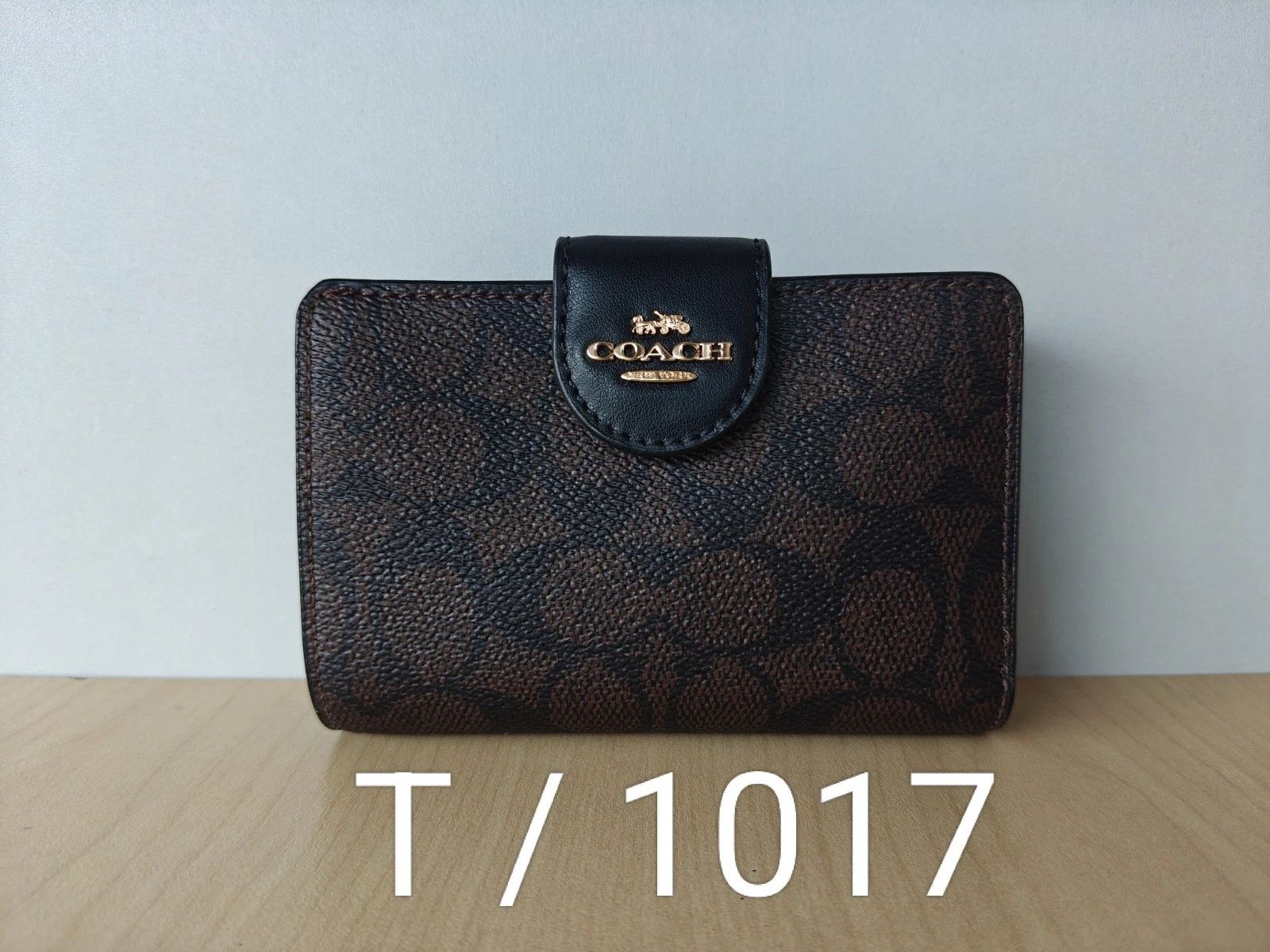 Coach Coach Medium Corner Zip Wallet In Signature T/1017 Size ONE SIZE - 12 Thumbnail