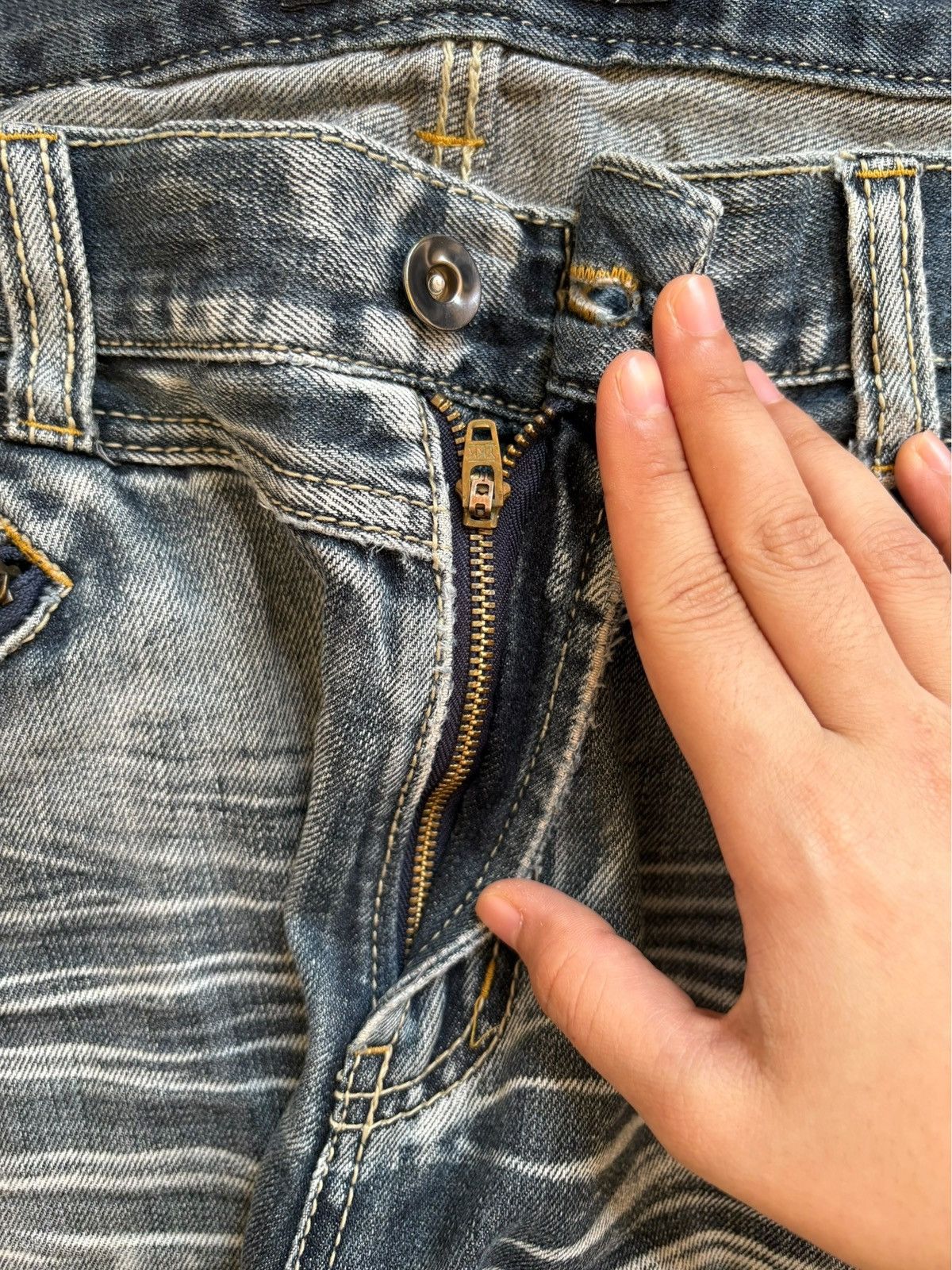 Japanese Brand Vintage Japanese Brand Tactical Distressed Loose Jeans Size US 34 / EU 50 - 3 Thumbnail