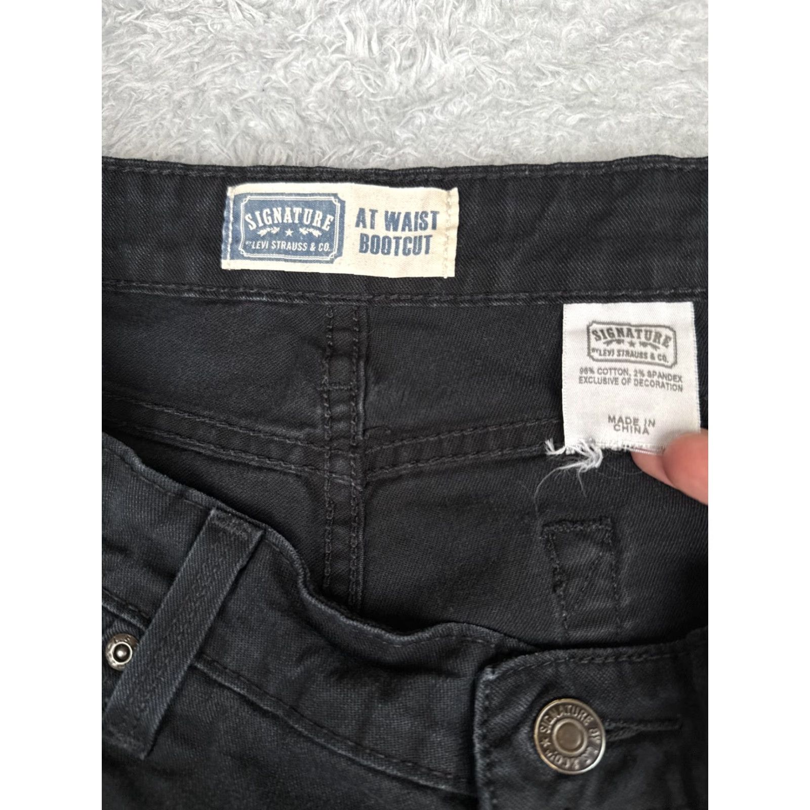 Levi's Levi's Signature Bootcut Jeans Womens 34 Black High Rise Stretch 34x28 Denim 5-Pocket Pattern Solid Vintage No N/A Size 24" / US 00 / IT 34 - 6 Thumbnail