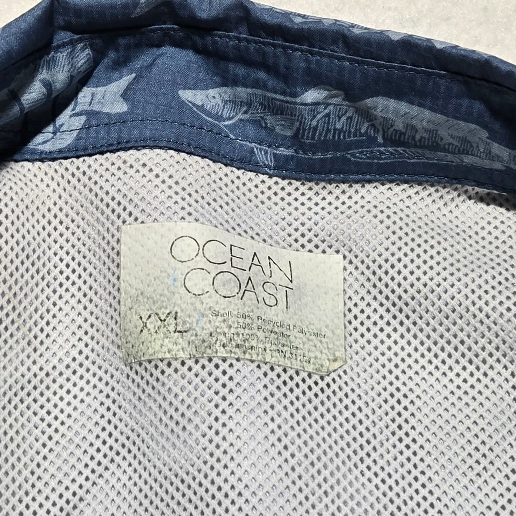 Vintage Ocean & Coast Shirt Adult 2XL Blue Short Sleeve Button-Up Outdoor Pockets Casual Mens Size US XXL / EU 58 / 5 - 3 Thumbnail