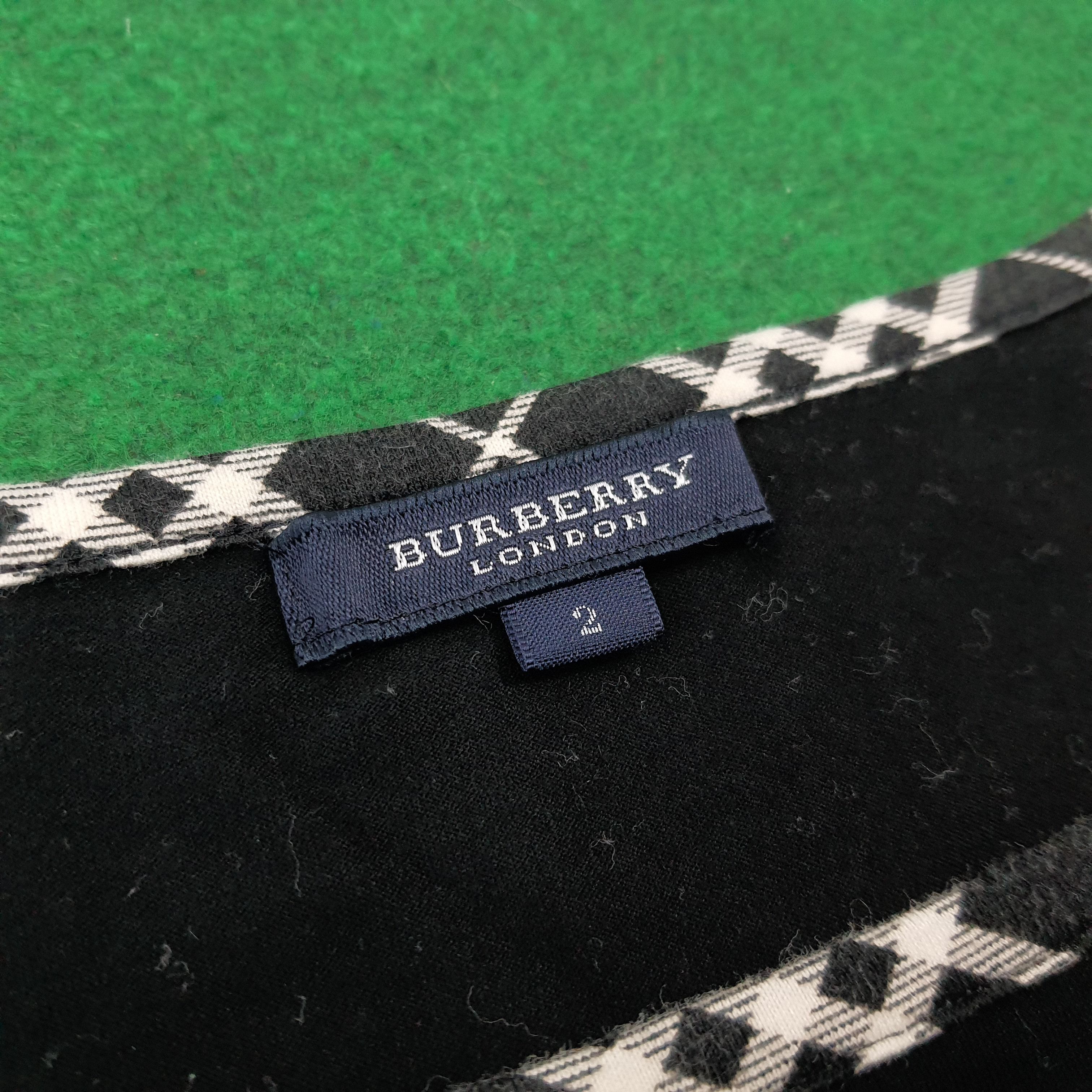 Burberry Burberry Boat Neck Top 3Q Sleeve Custom Logo Tshirt C276N4 Size S / US 4 / IT 40 - 6 Thumbnail