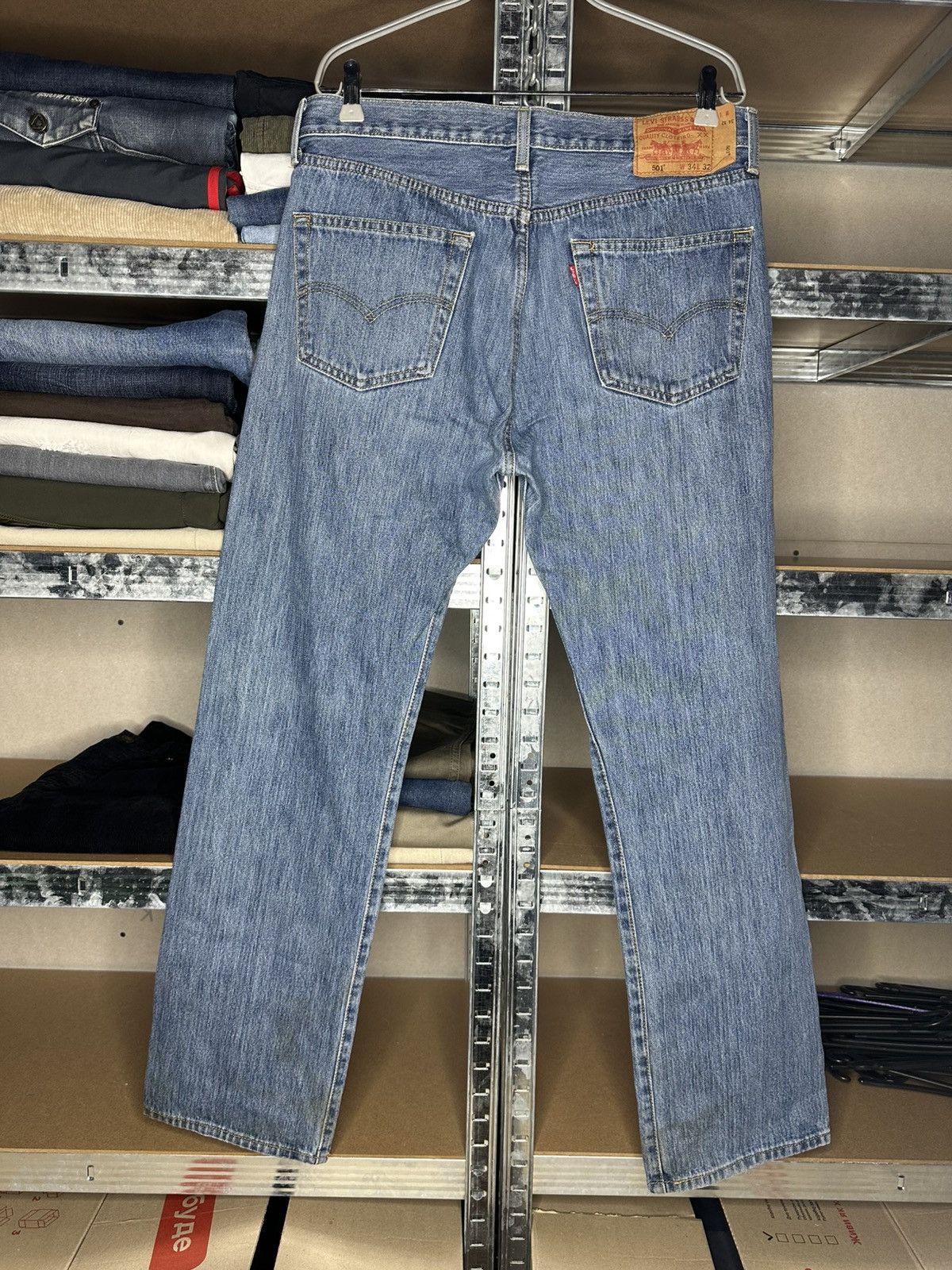 Levi's Levi’s 501 Blue Jeans W34 L32 Straight Vintage Denim Pants Size US 34 / EU 50 - 2 Thumbnail