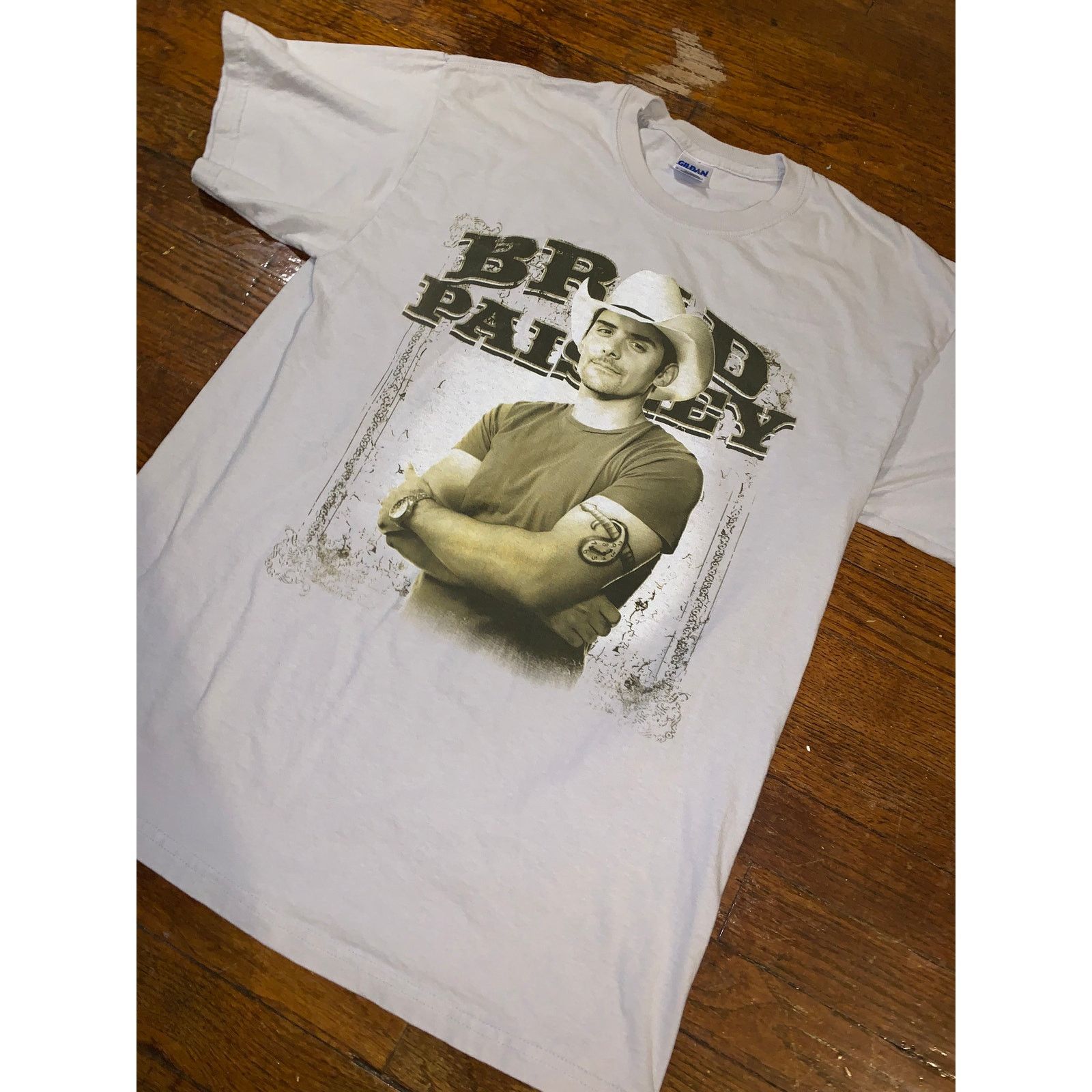 Band Tees Brad Paisley 2007 Tour T Shirt Bonfires Amplifiers L Country Size US L / EU 52-54 / 3 - 5 Thumbnail