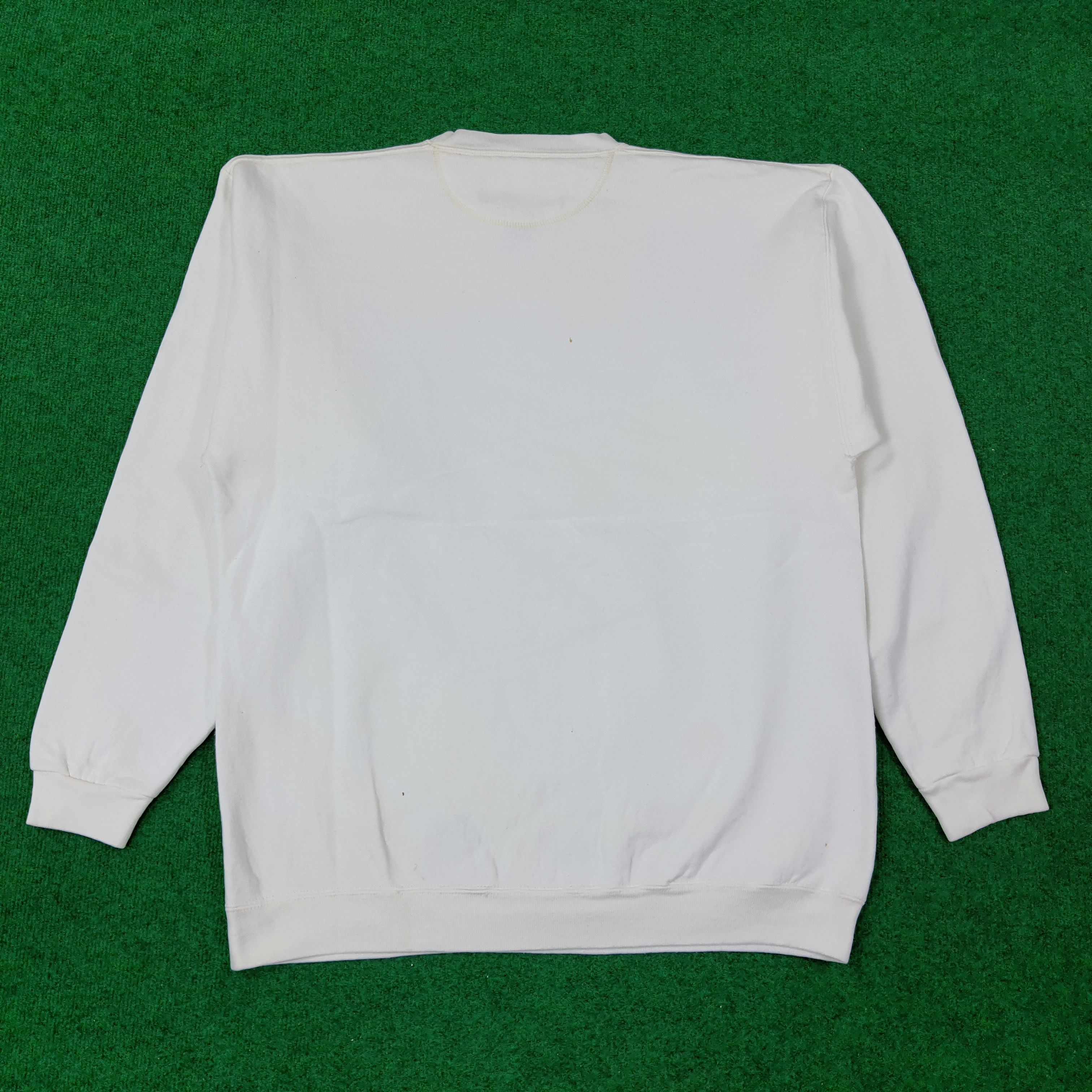 Vintage Vintage Snow Wolf Wilderness Companion Art Sweatshirt C221N4 Size US L / EU 52-54 / 3 - 3 Thumbnail