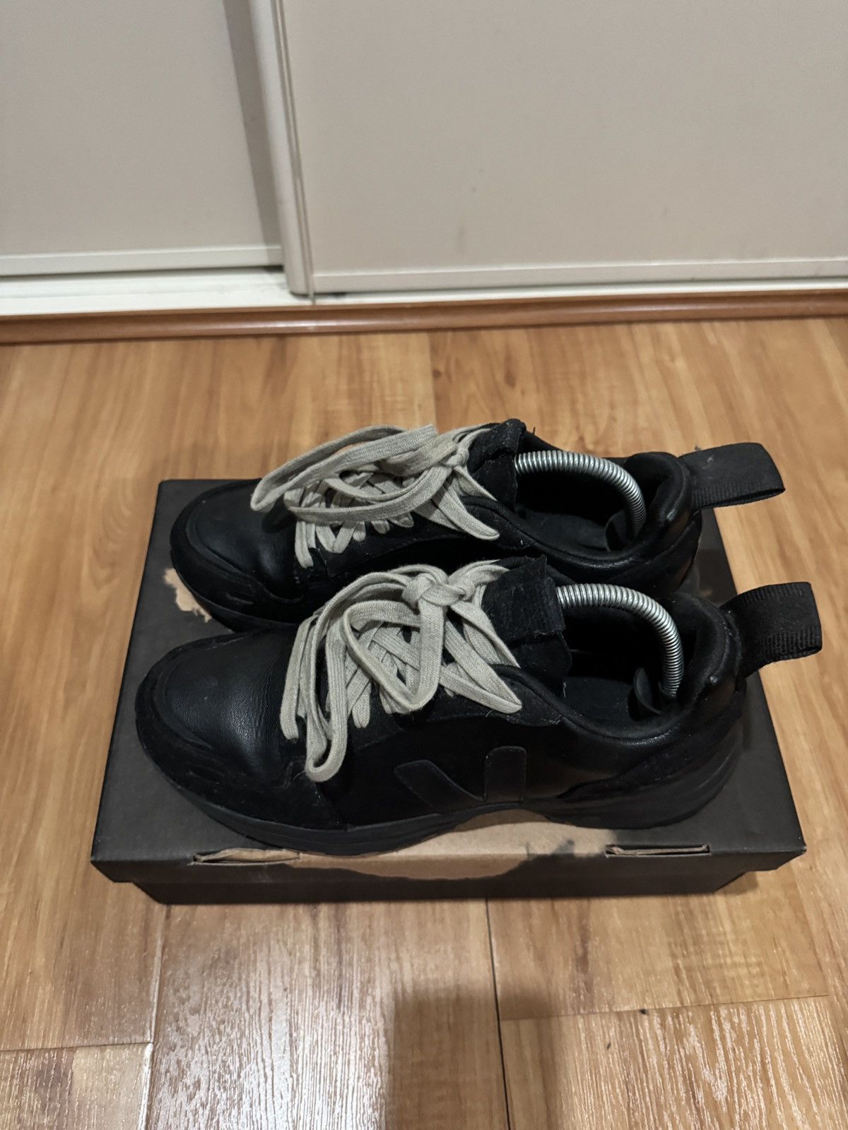 Rick Owens × Veja Veja x Rick Owens Drkshdw Hiking Megalace Low-Top sneakers Size US 8 / EU 41 - 2 Thumbnail