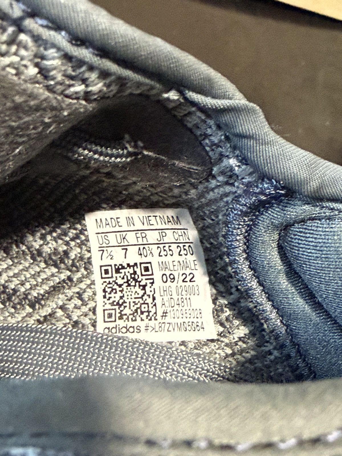 Yeezy Adidas Yeezy Boost 350 V2 MX Dark Salt Size US 7.5 / EU 40-41 - 4 Thumbnail