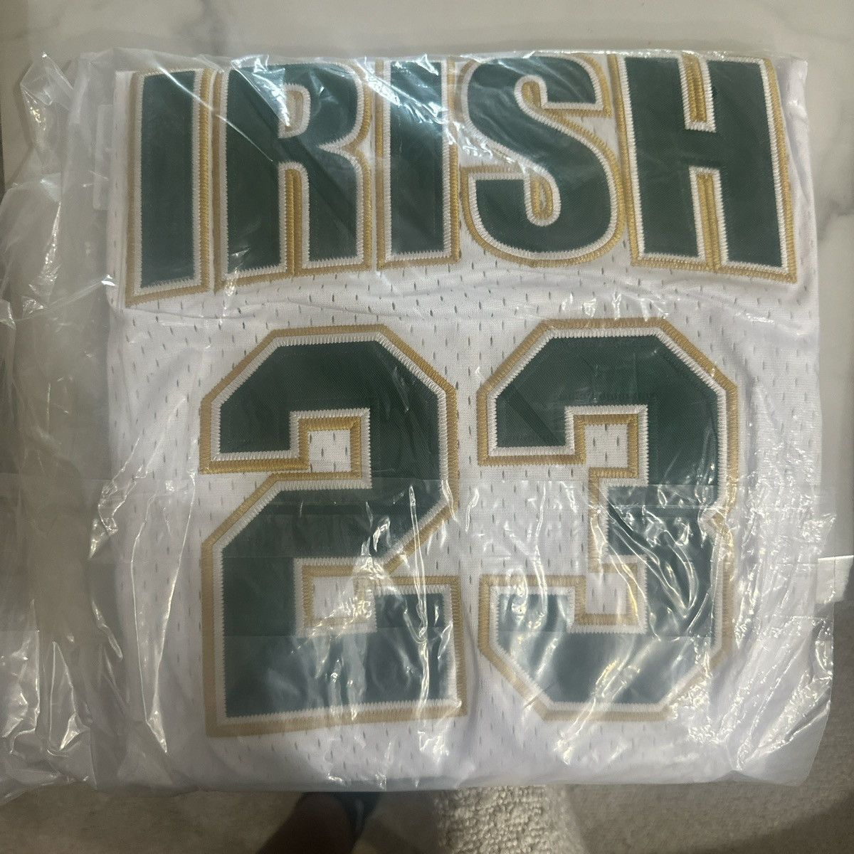 Other LeBron James St. Vincent–St.Mary#23 High School Jersey(BNWT) Size US M / EU 48-50 / 2 - 1 Thumbnail