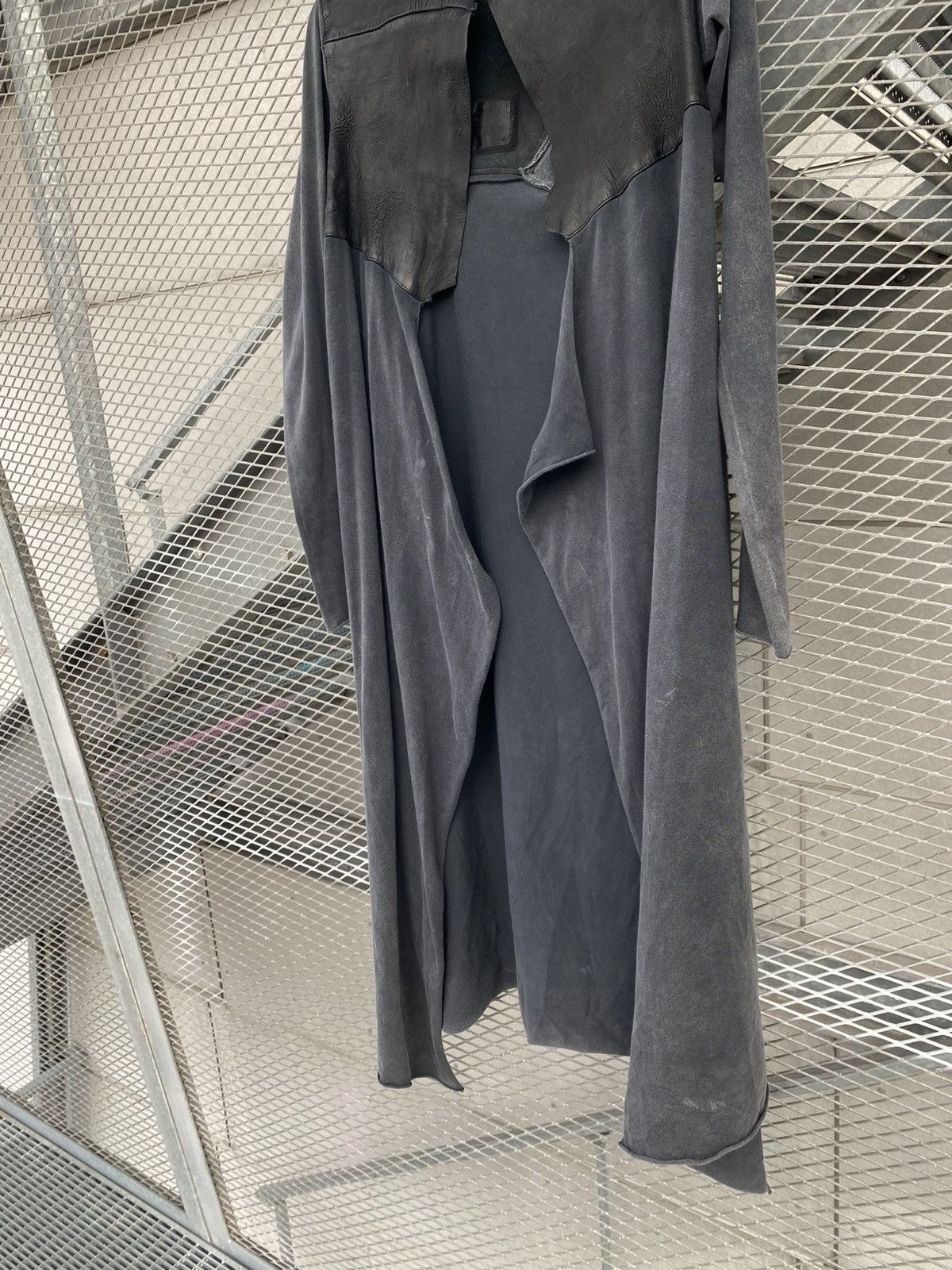 Le Grande Bleu (L.G.B.) Le Grande Bleu L.G.B. Leather Top Cape Size US S / EU 44-46 / 1 - 17 Thumbnail